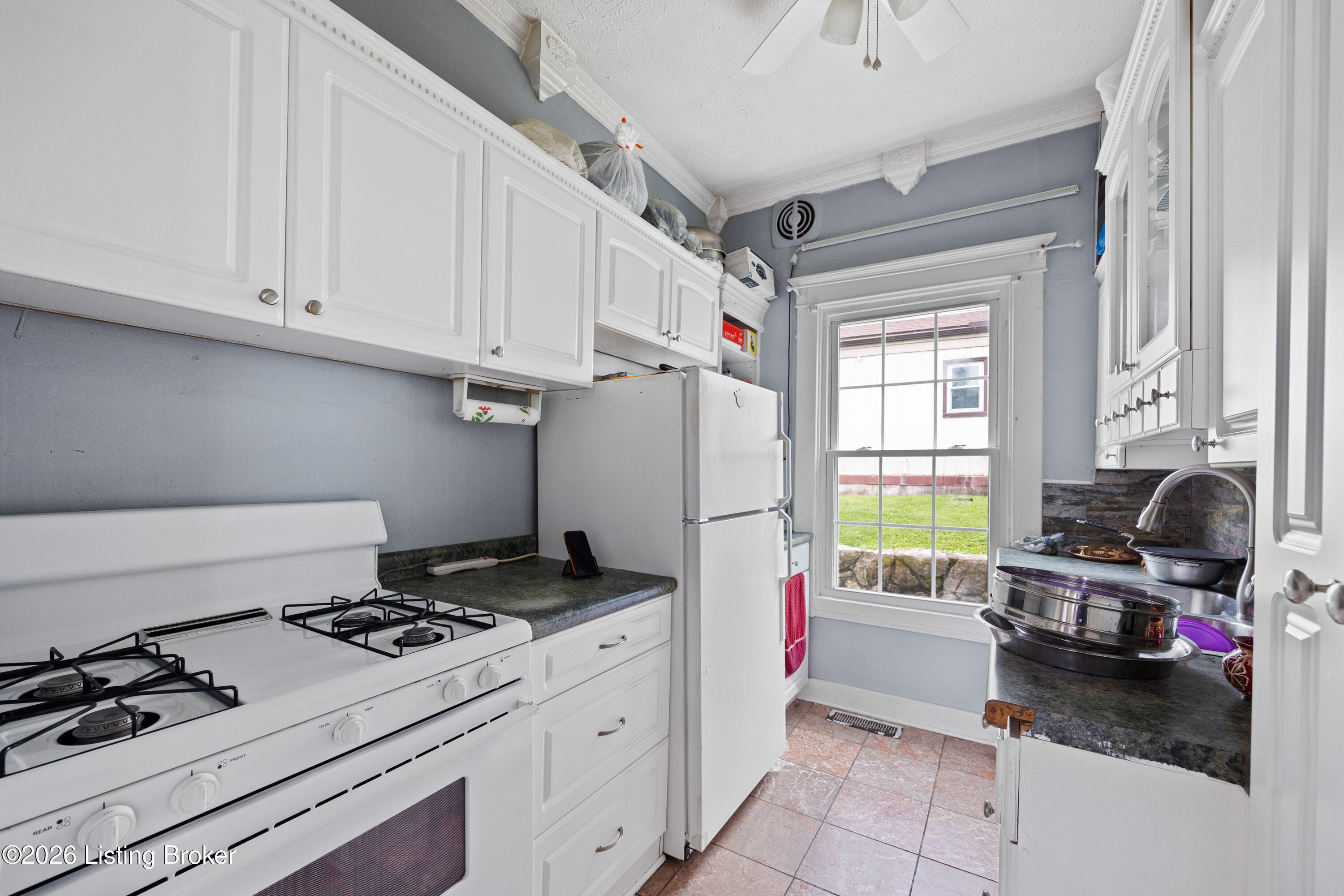 128 S Ewing Ave Property Photo 14