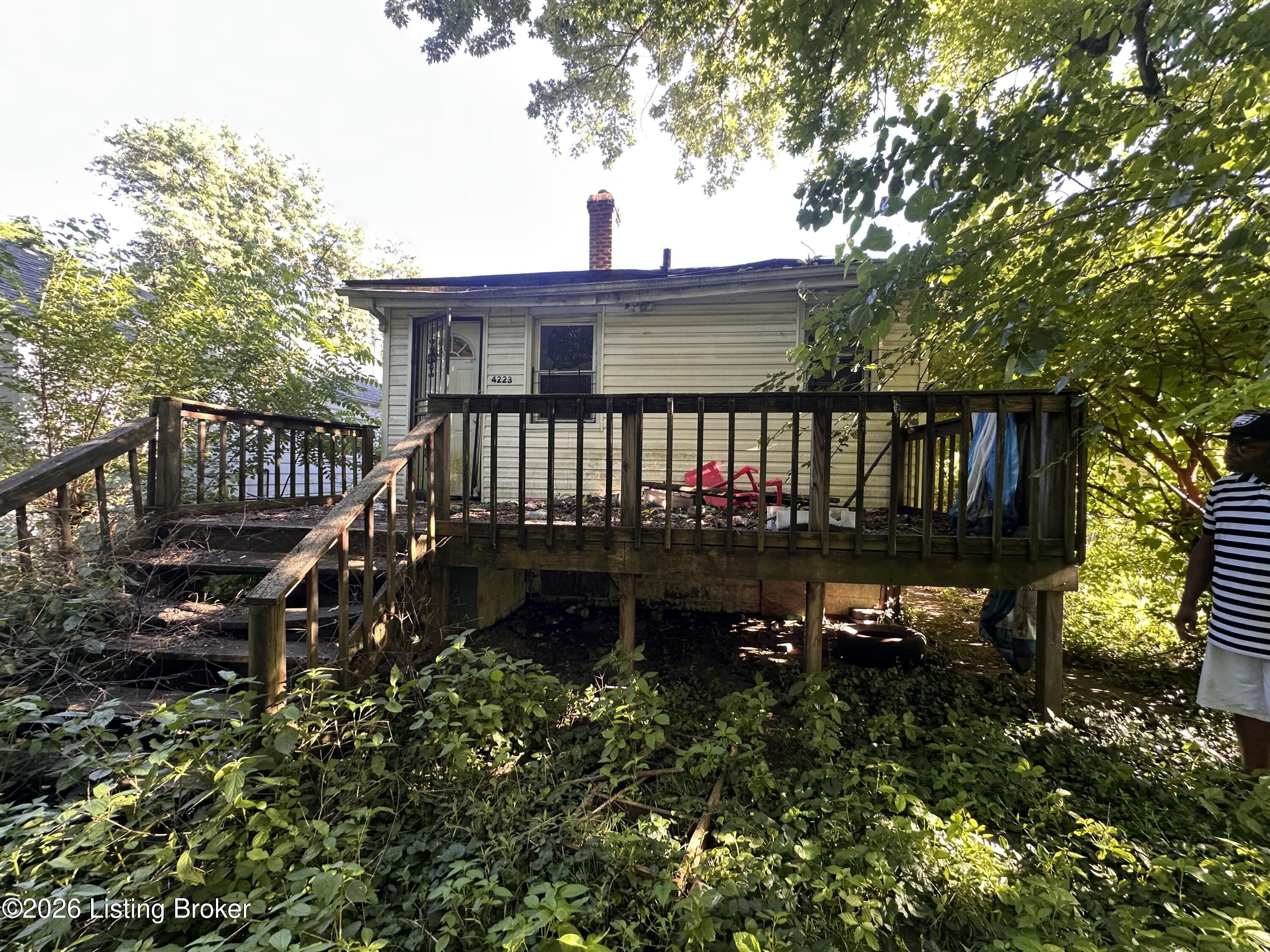 4223 Grand Ave Property Photo 4