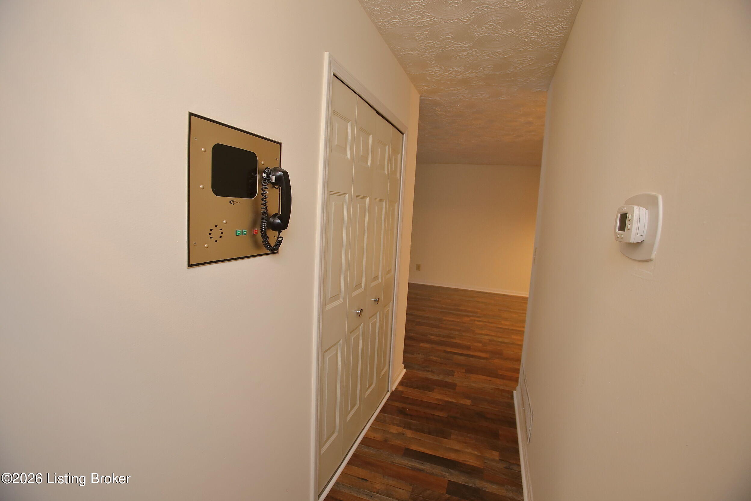 1602 Gardiner Ln 233 Property Photo 20