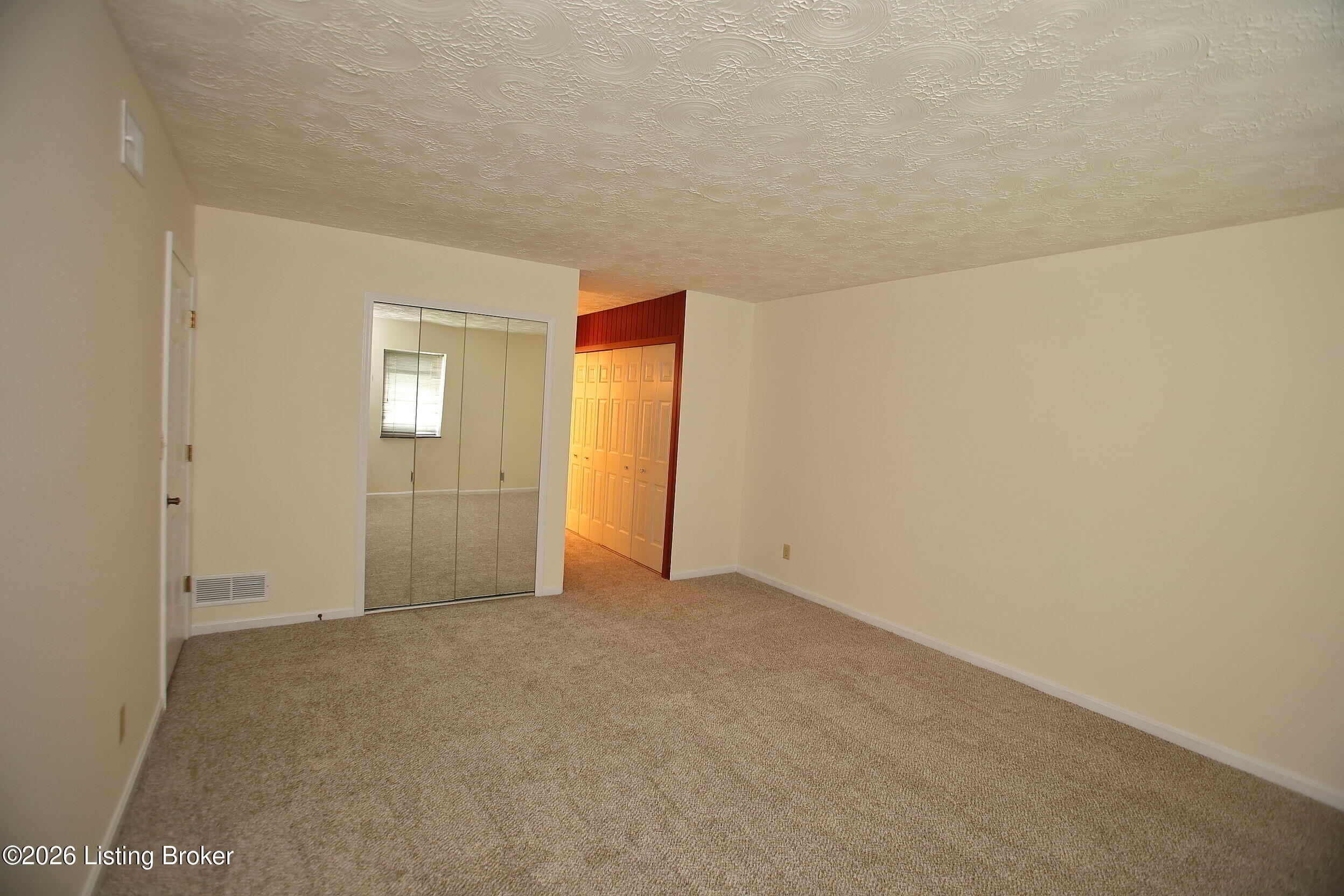 1602 Gardiner Ln 233 Property Photo 22