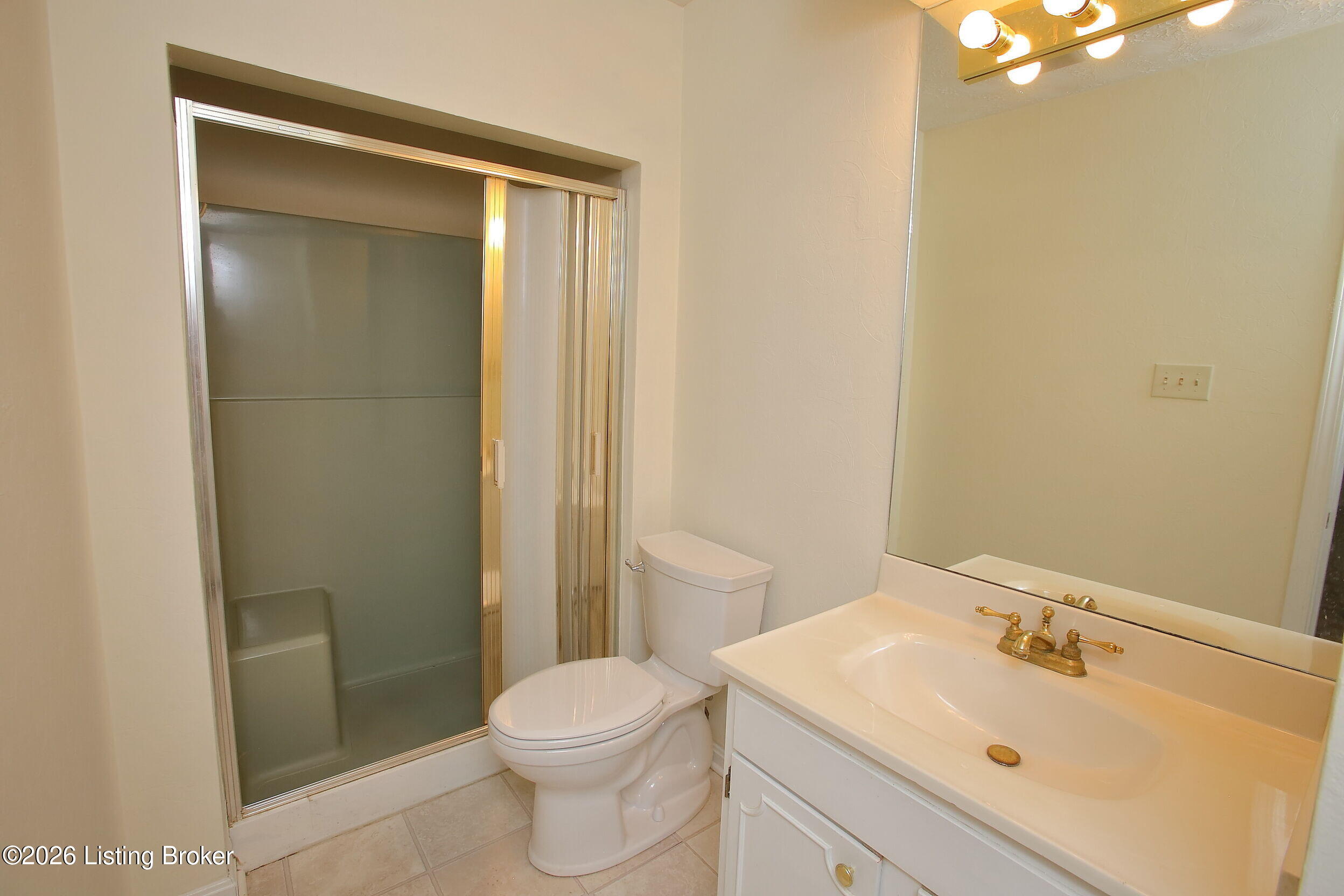 1602 Gardiner Ln 233 Property Photo 28