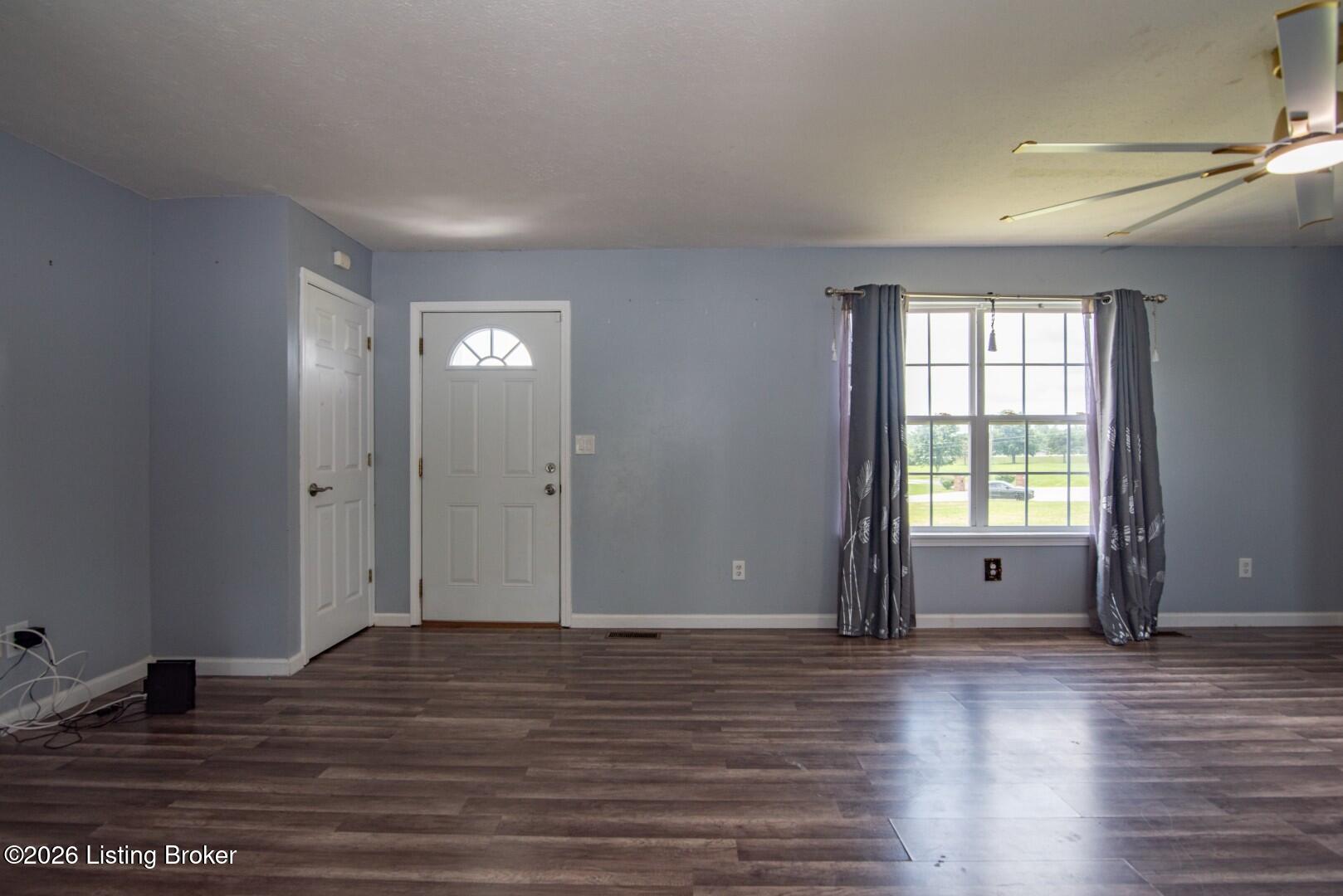 164 Carlton Ct Property Photo 8
