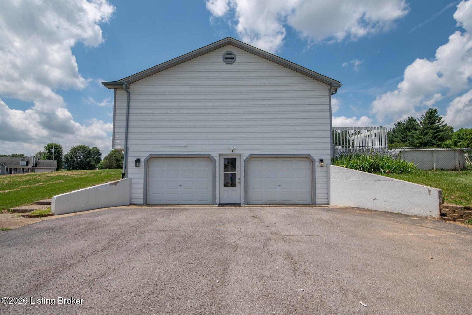 164 Carlton Ct Property Photo 47
