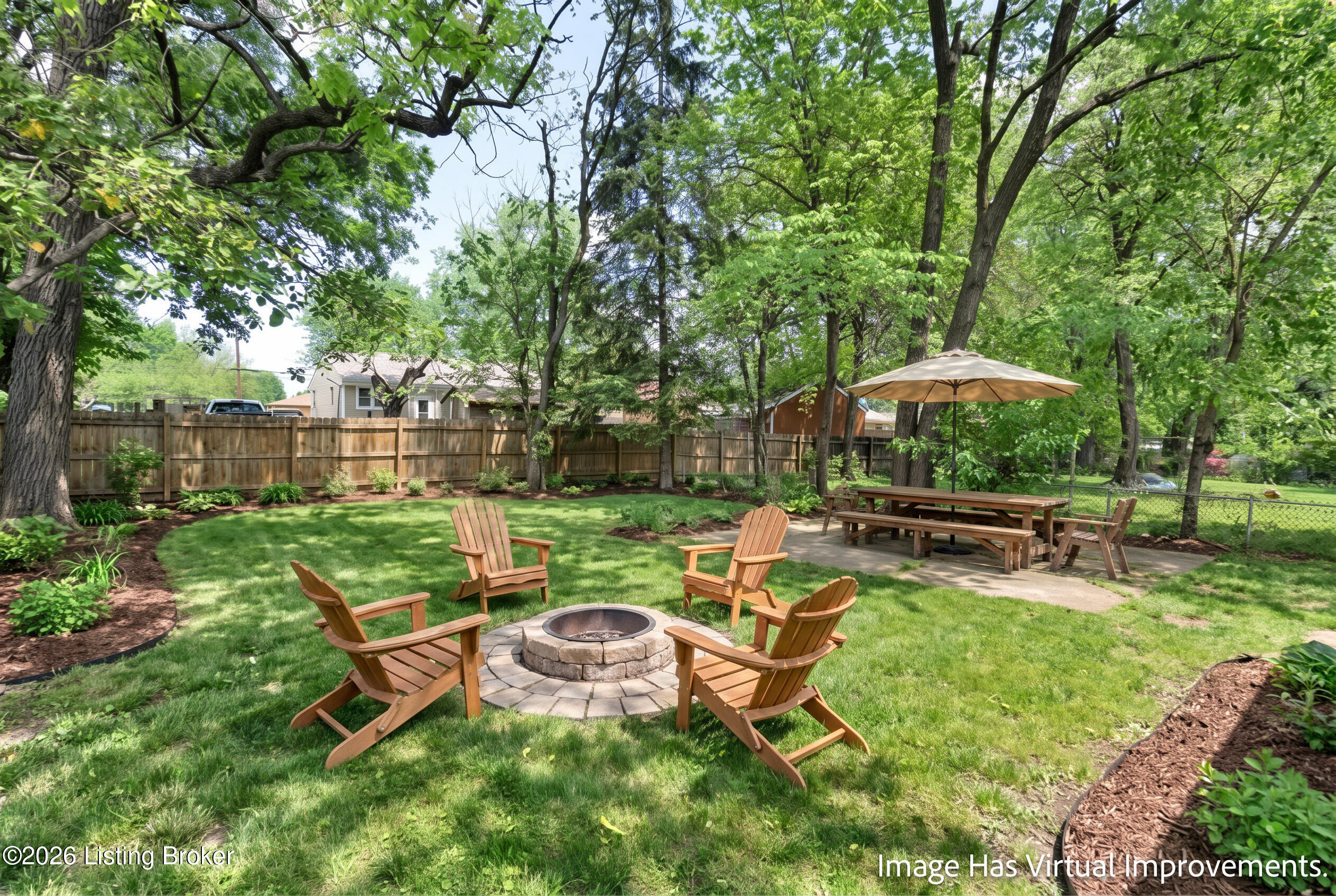 1721 Model Rd Property Photo 6