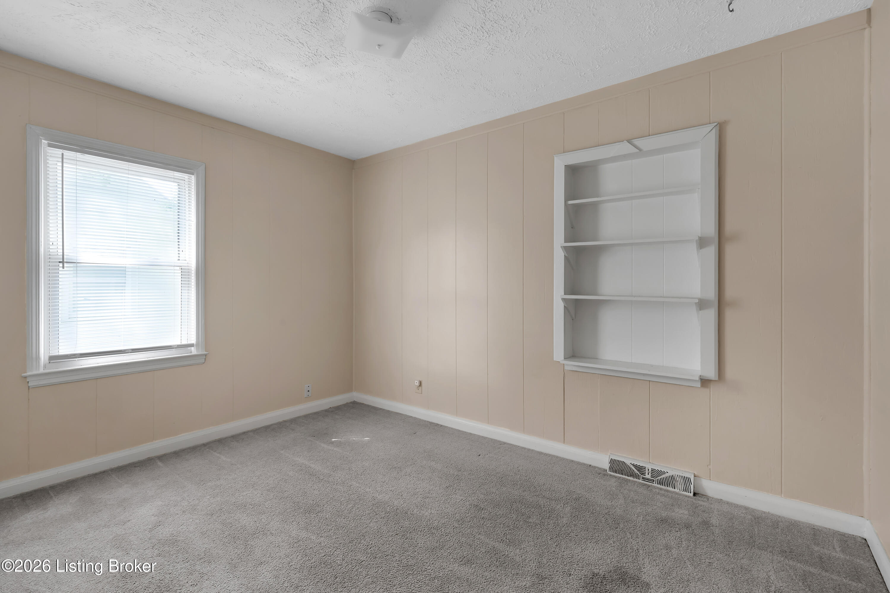 1721 Model Rd Property Photo 21