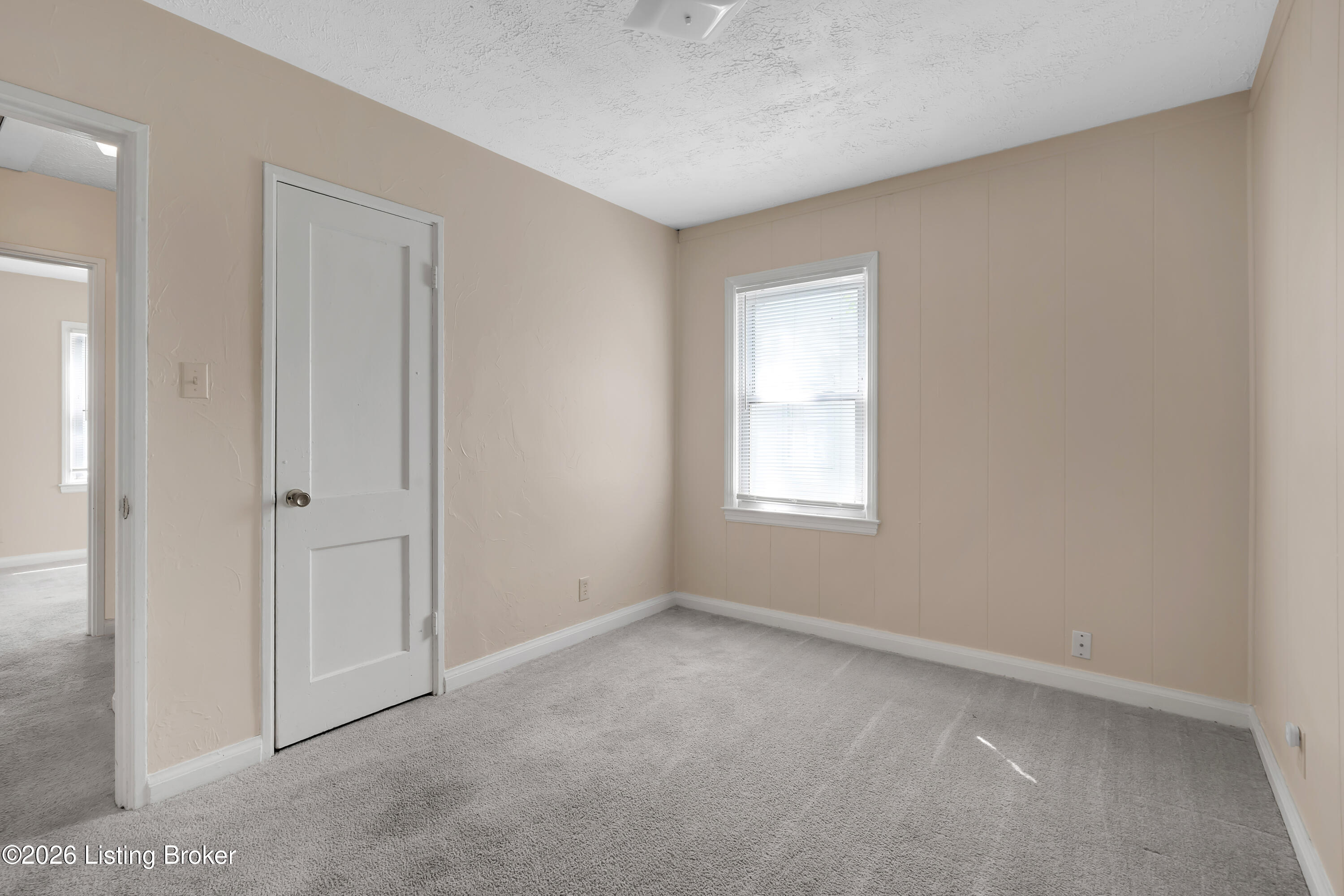 1721 Model Rd Property Photo 22