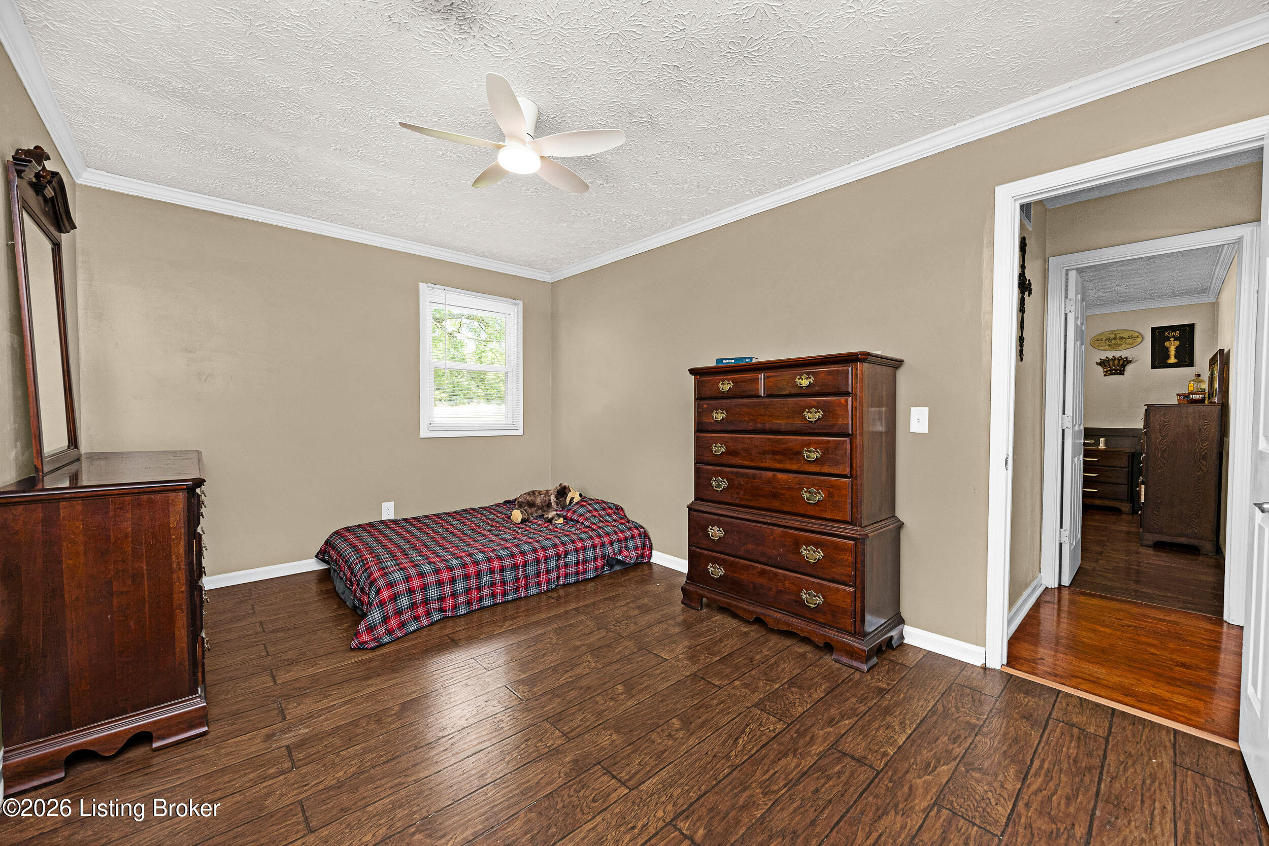 825 Thomas Ln Property Photo 19