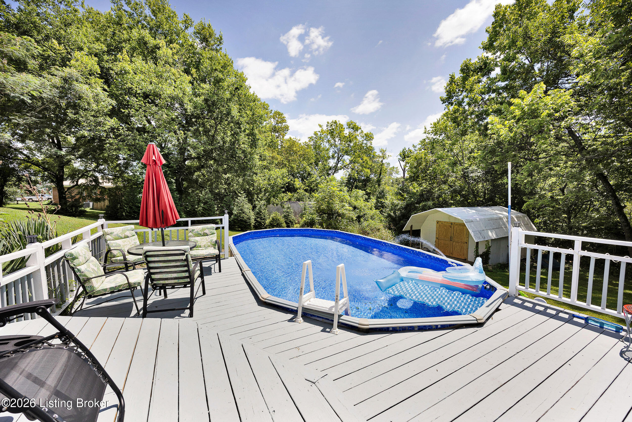 825 Thomas Ln Property Photo 30