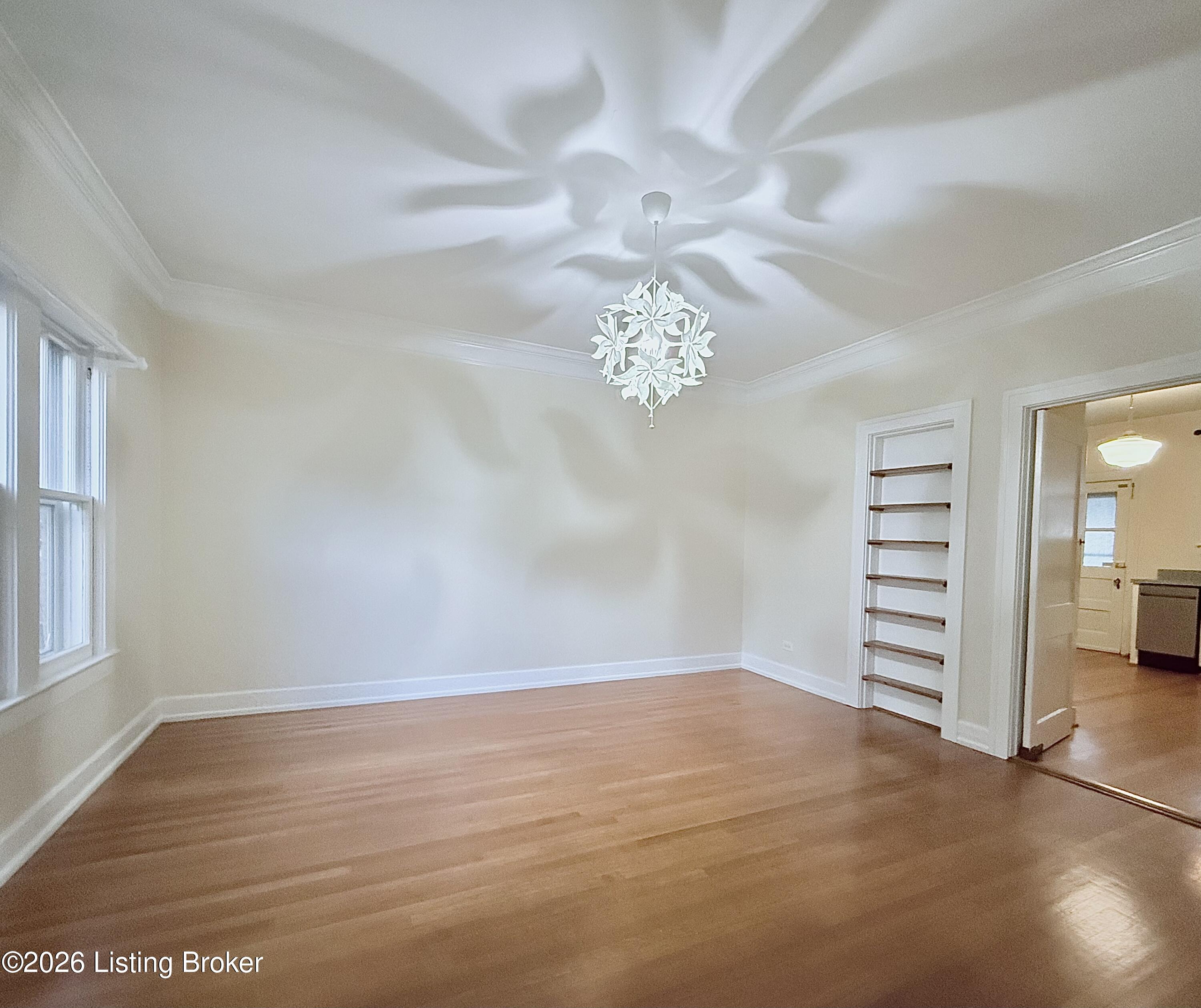 2306 Woodbourne Ave Apt 8 Property Photo 6