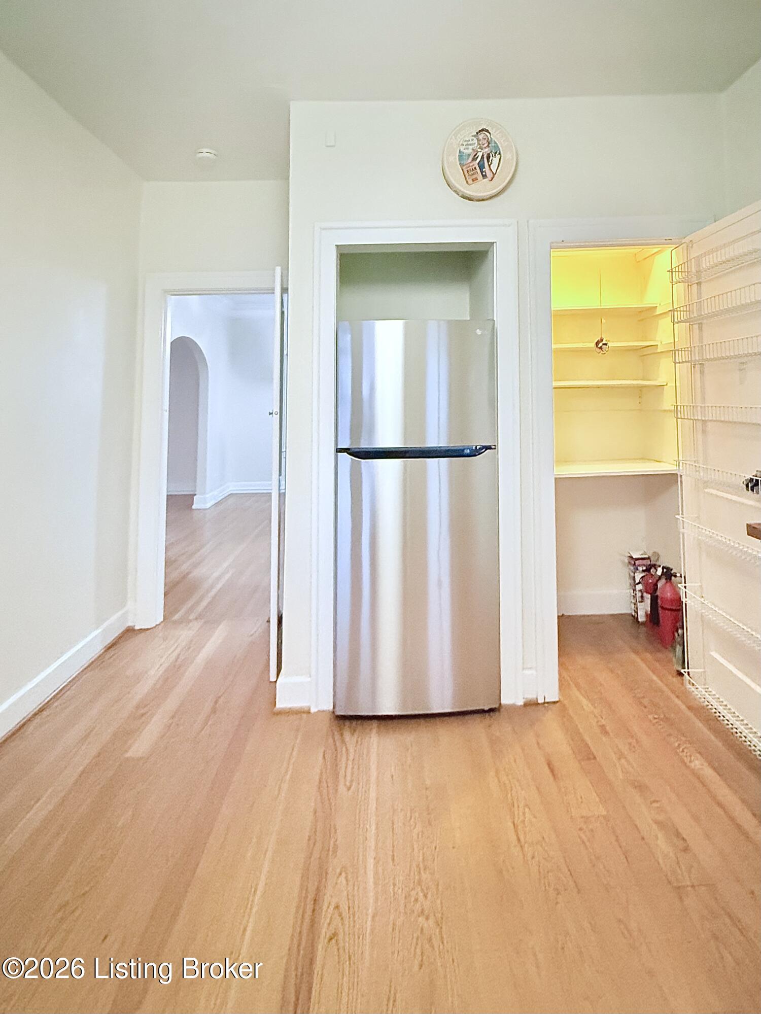 2306 Woodbourne Ave Apt 8 Property Photo 10