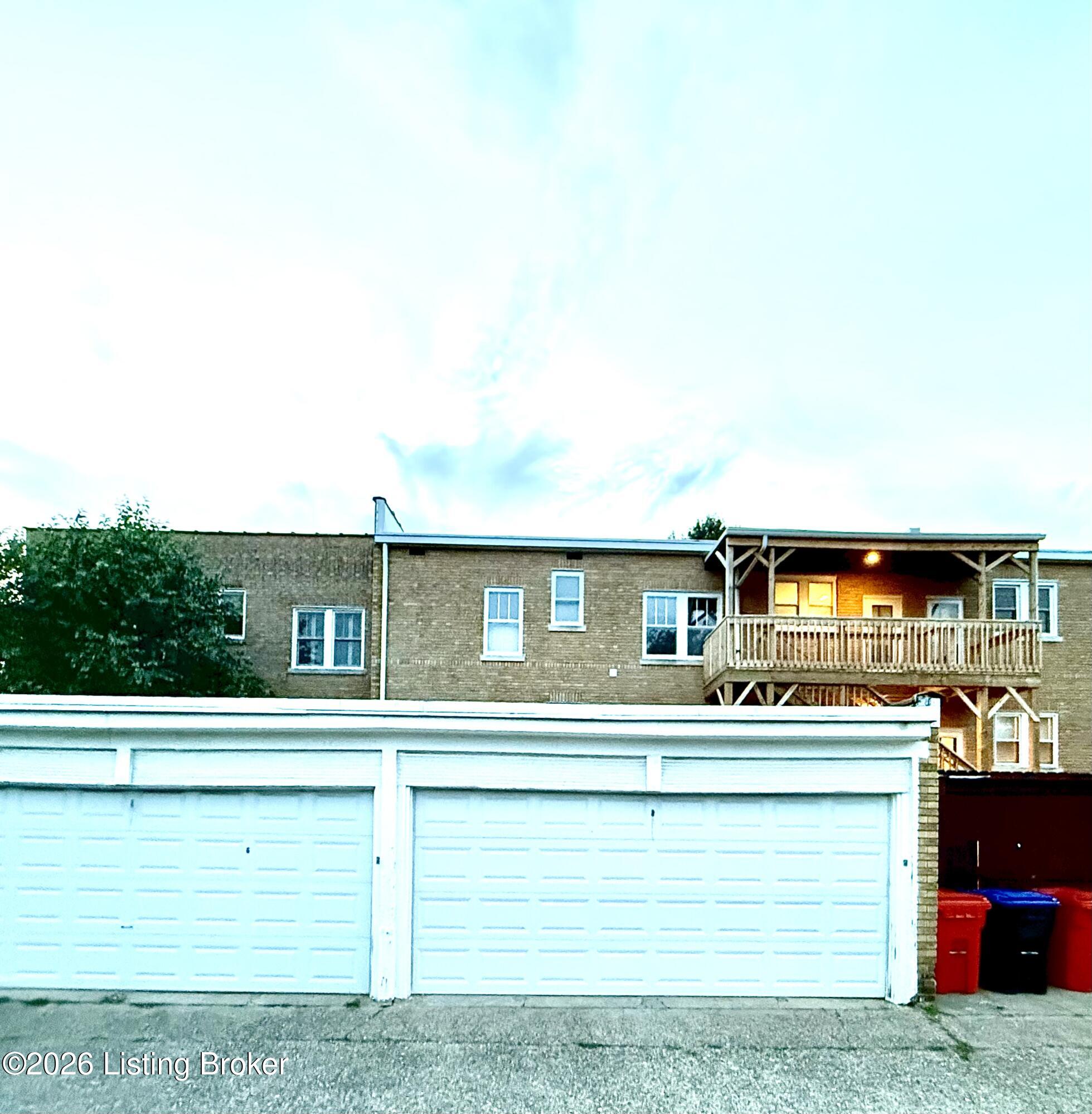 2306 Woodbourne Ave Apt 8 Property Photo 25