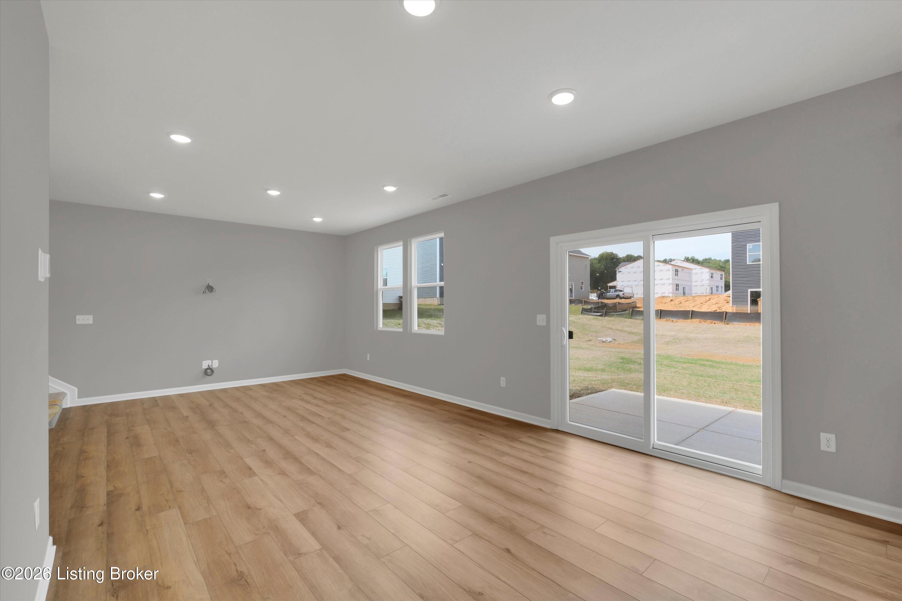 8413 Hollis View Way Property Photo 7