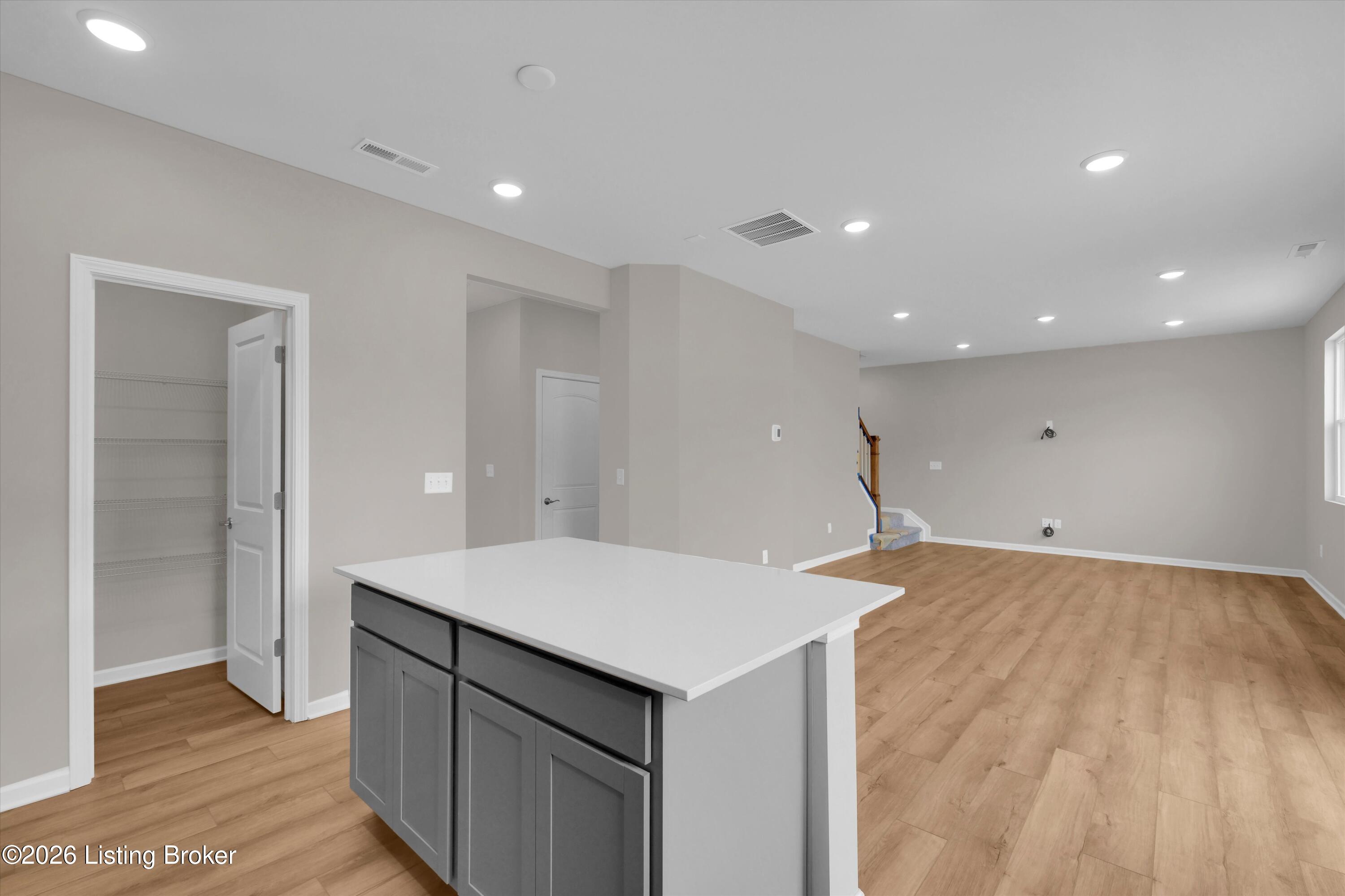 8413 Hollis View Way Property Photo 13