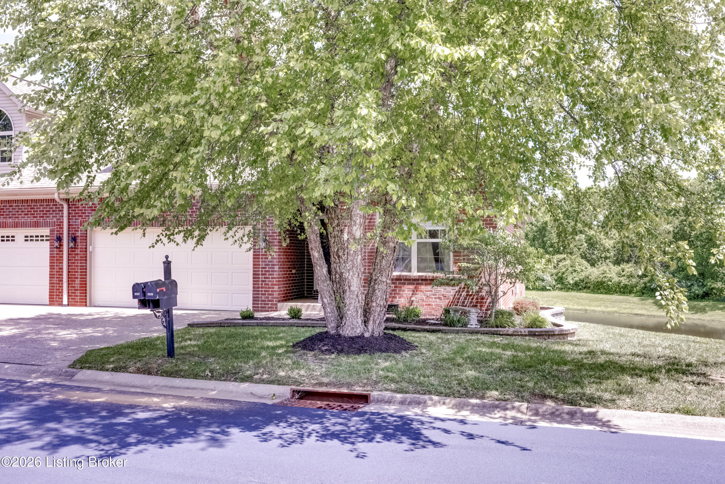 2029 Eagles Landing Dr 17 Property Photo 4