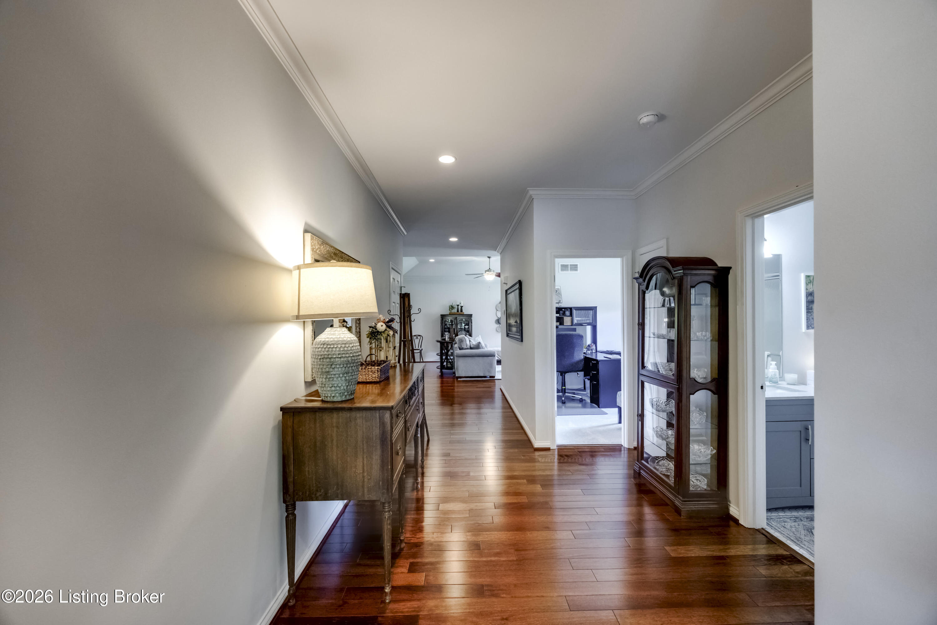 2029 Eagles Landing Dr 17 Property Photo 5
