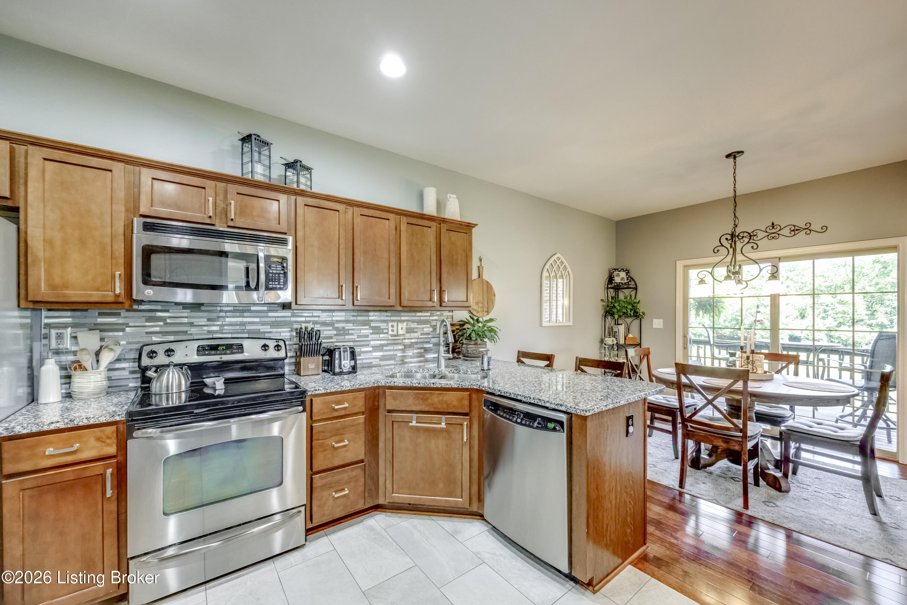 2029 Eagles Landing Dr 17 Property Photo 28