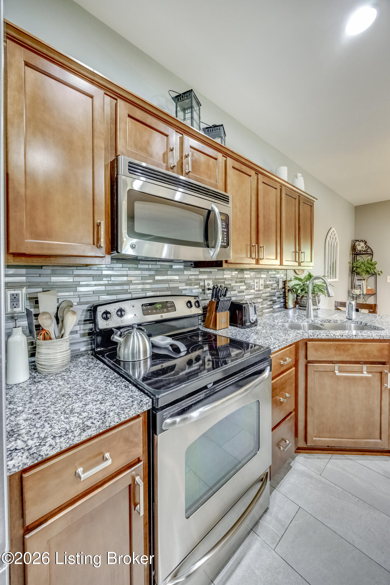 2029 Eagles Landing Dr 17 Property Photo 31
