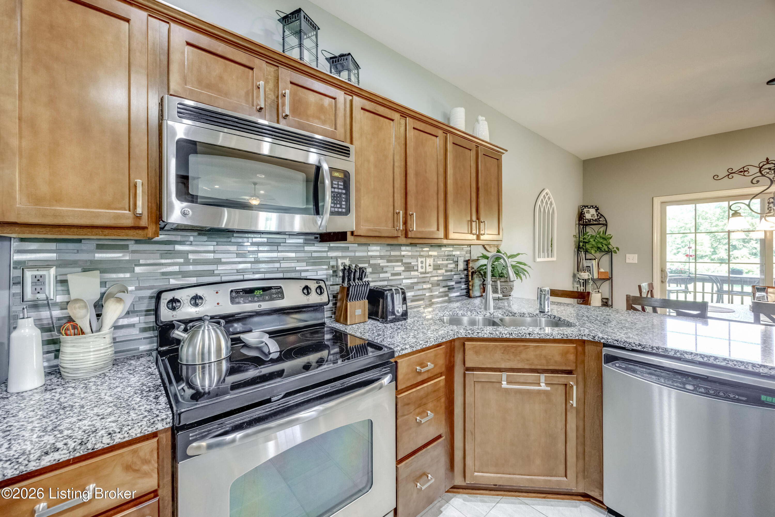 2029 Eagles Landing Dr 17 Property Photo 32