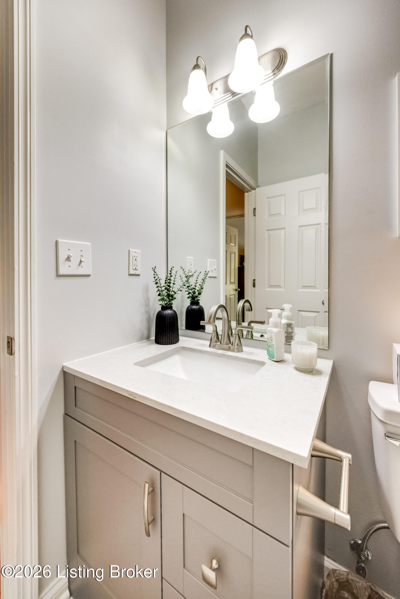 2029 Eagles Landing Dr 17 Property Photo 52