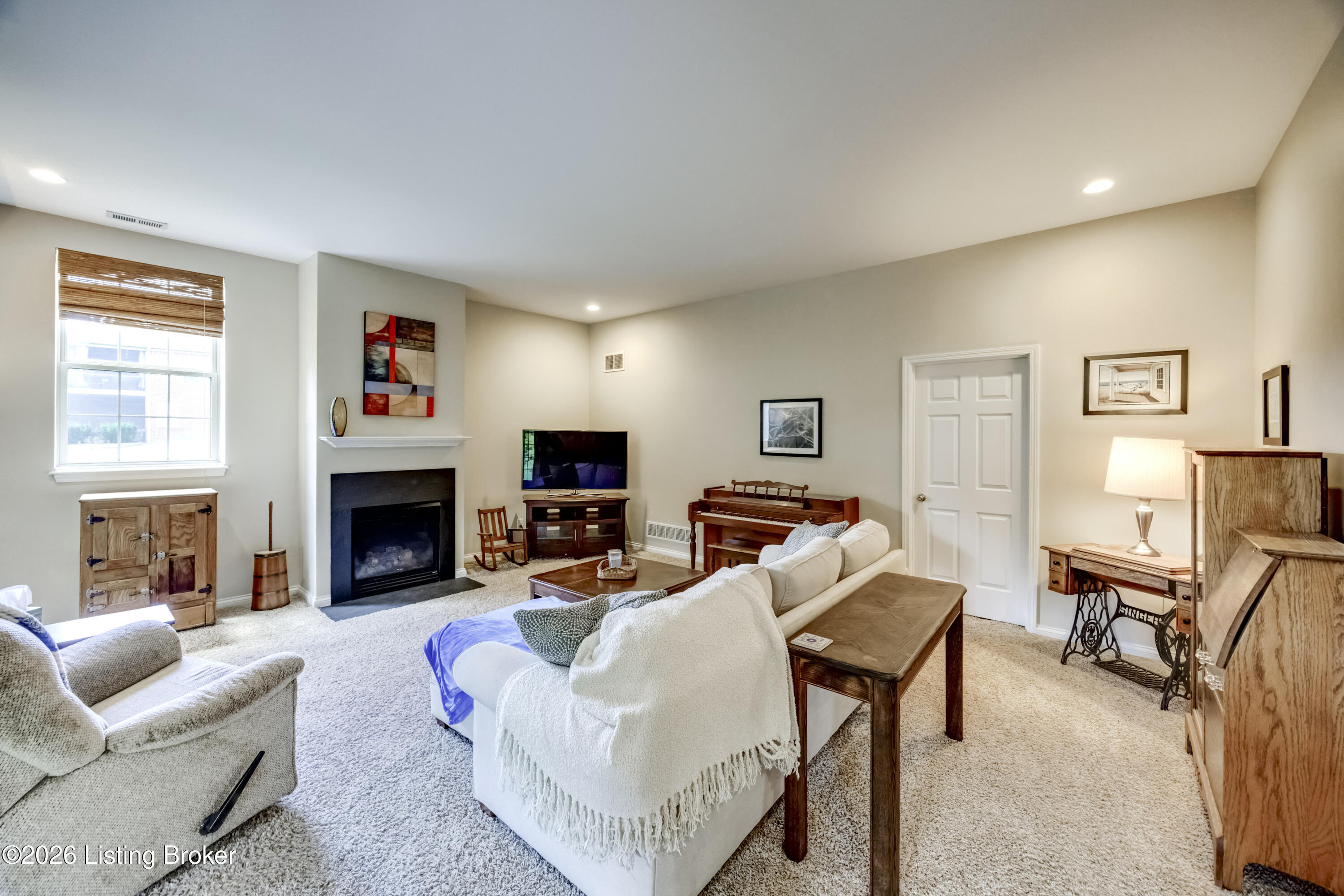 2029 Eagles Landing Dr 17 Property Photo 57