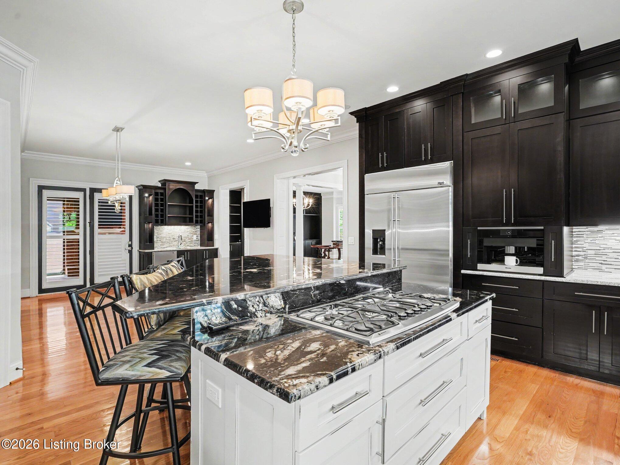 8909 Dolls Eyes St Property Photo 16