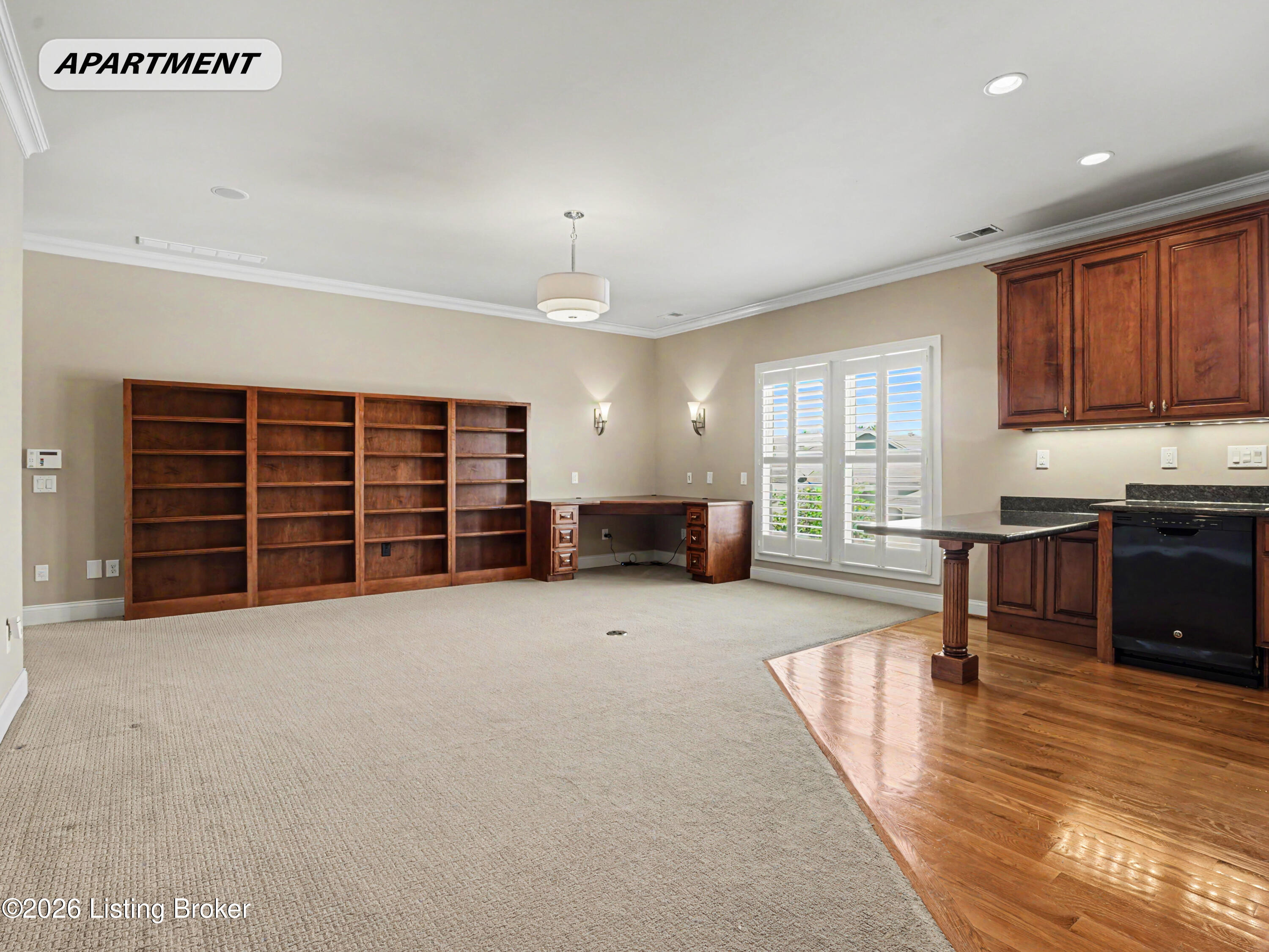 8909 Dolls Eyes St Property Photo 66
