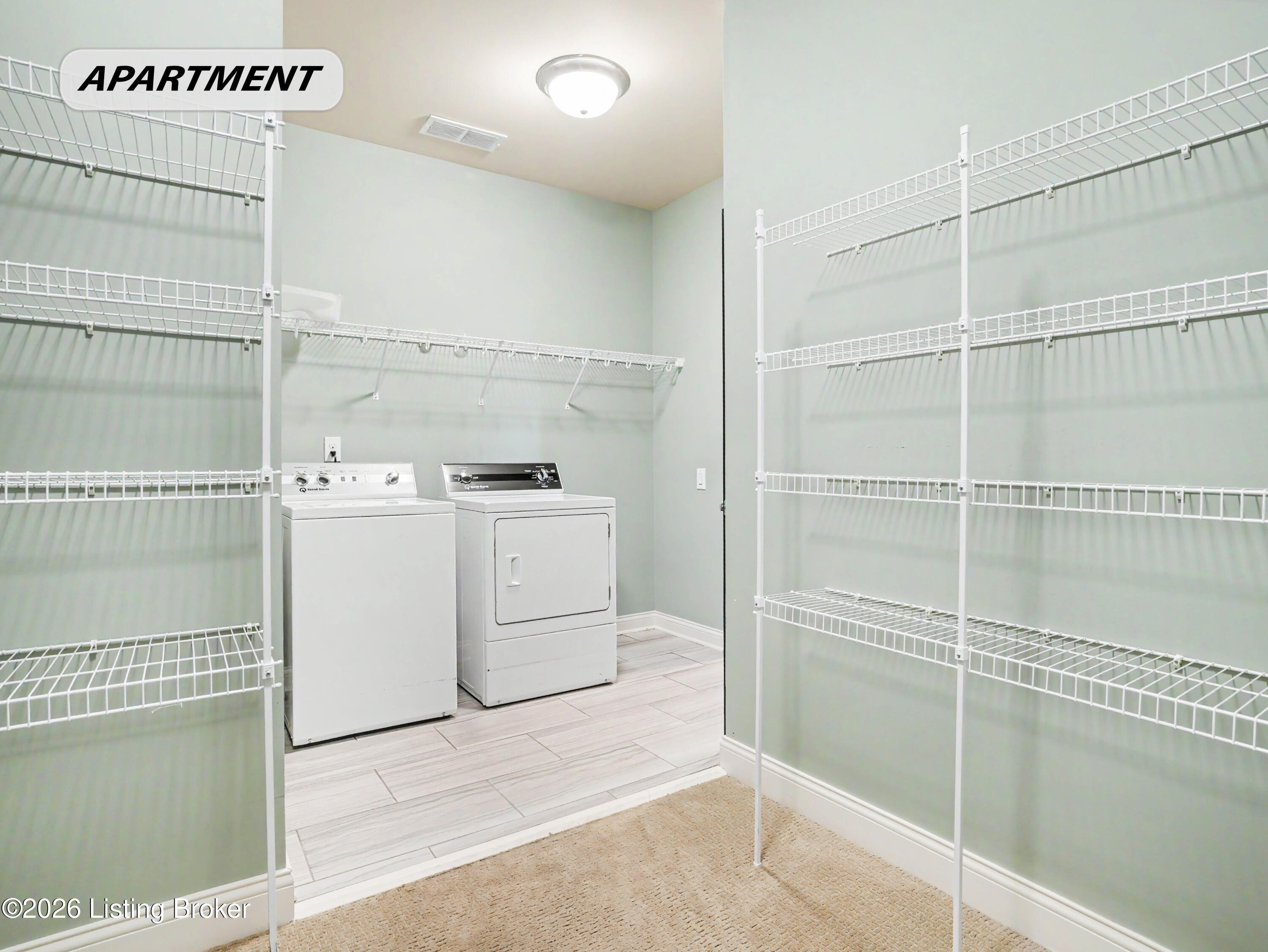 8909 Dolls Eyes St Property Photo 73