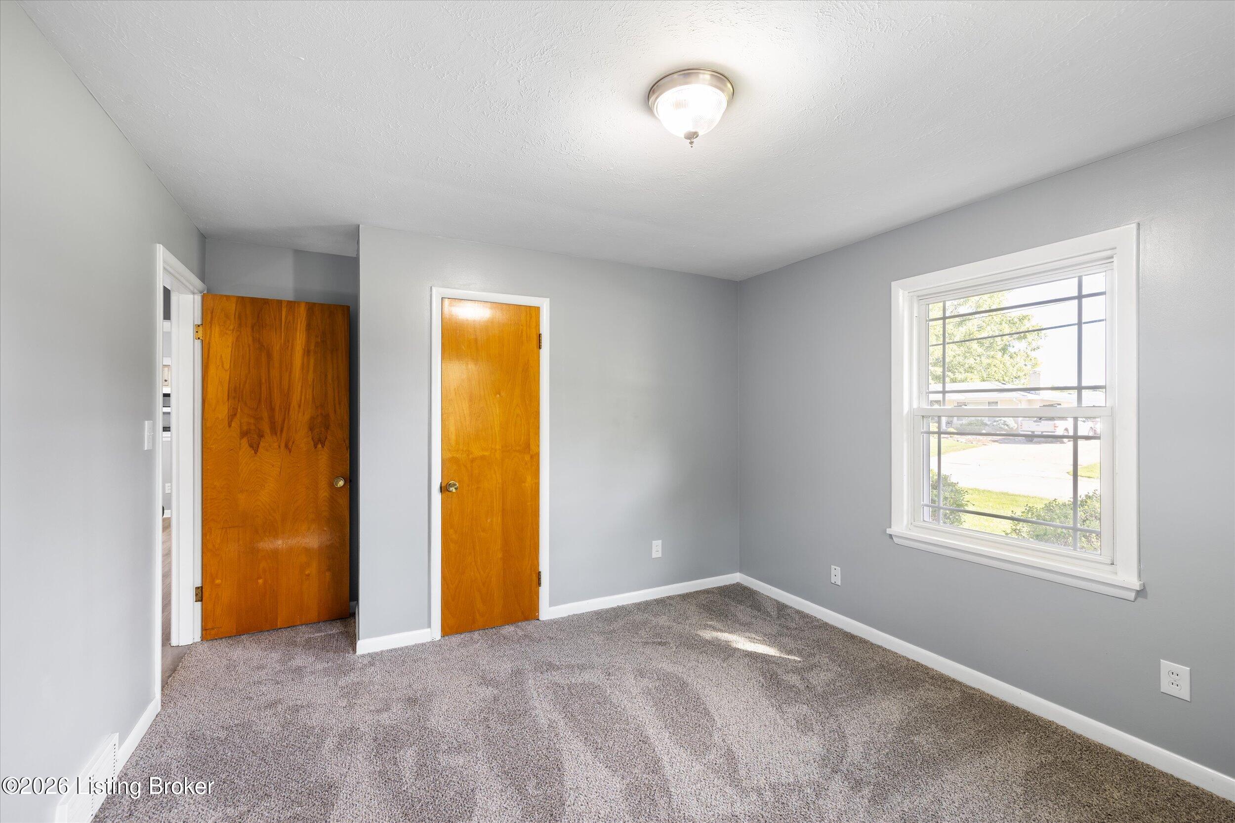 5212 Mercury Dr Property Photo 12