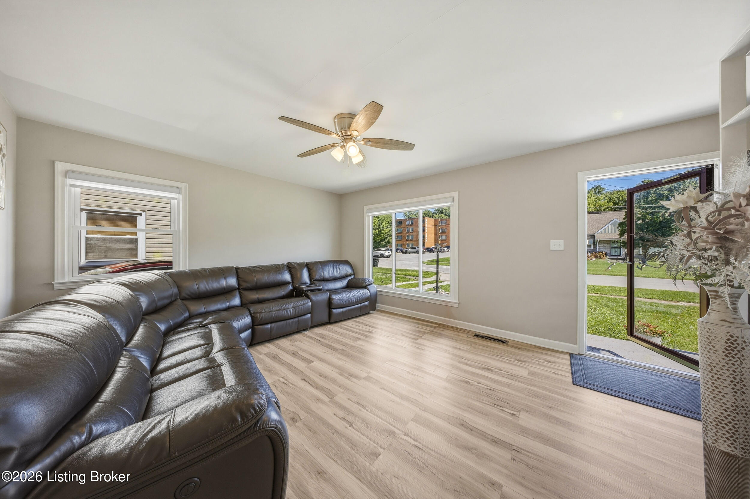 1794 Wilart Dr Property Photo 6