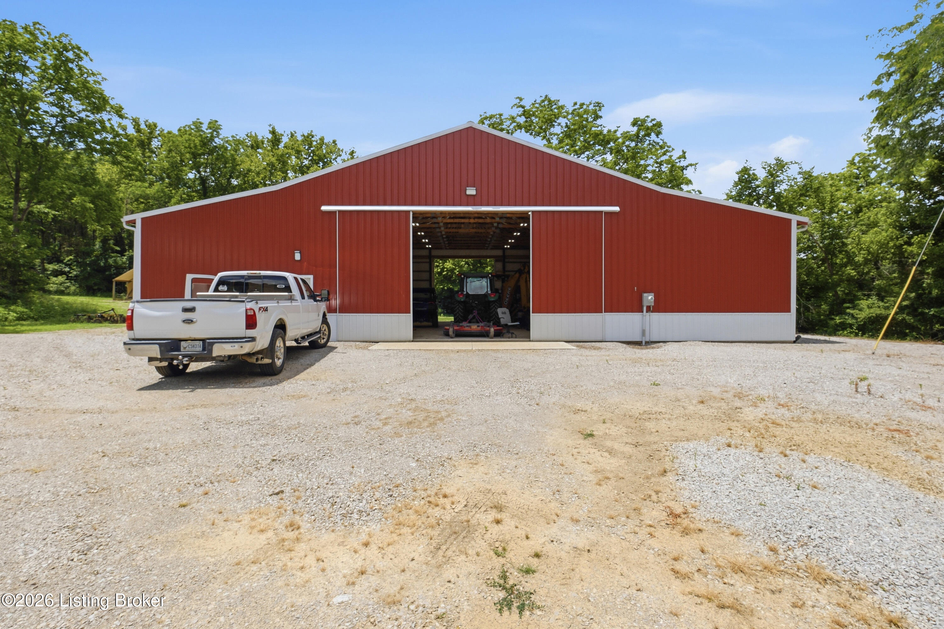 1411 Barebone Rd Property Photo 2