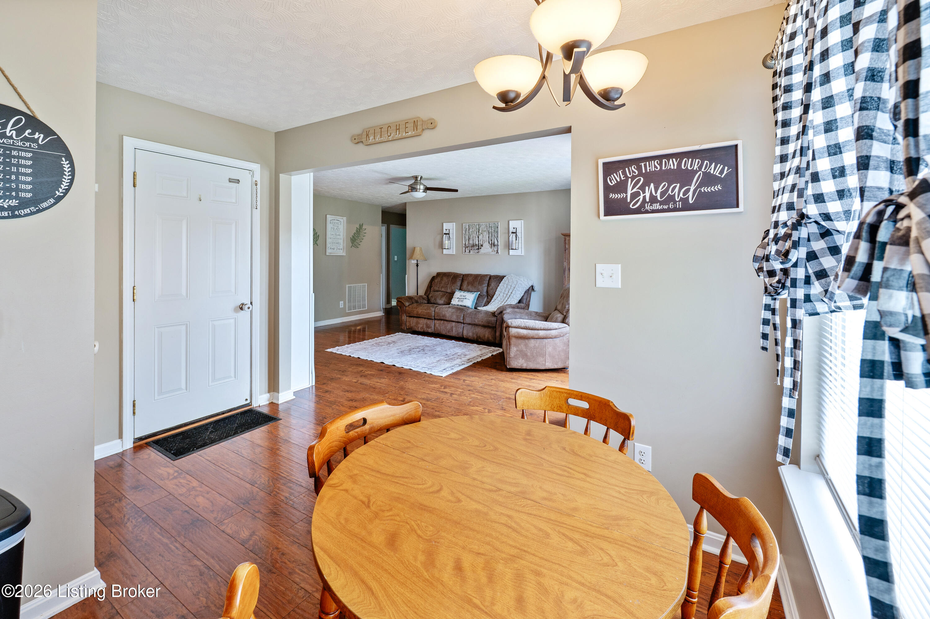 477 Erin Cir Property Photo 15