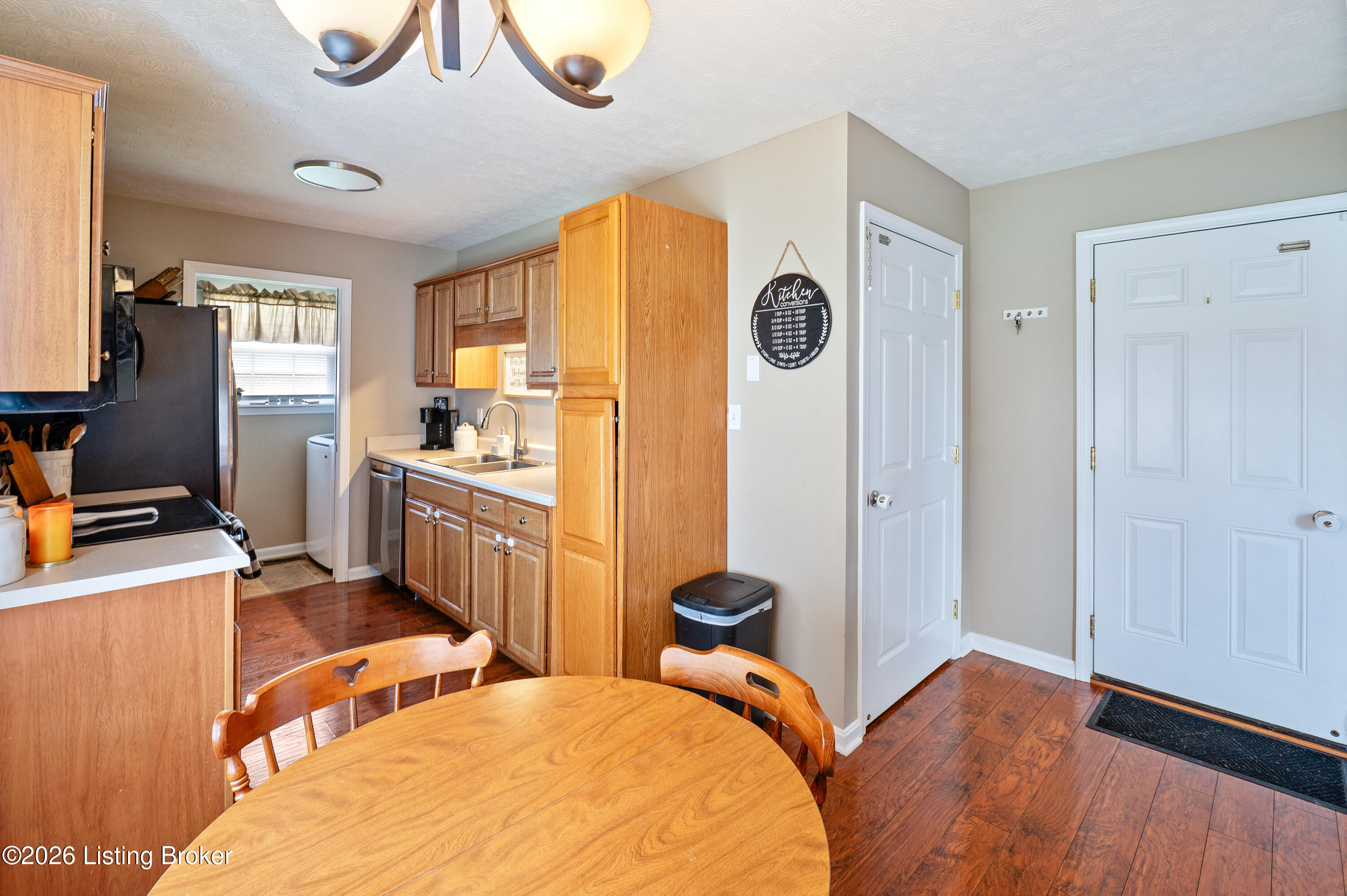 477 Erin Cir Property Photo 20
