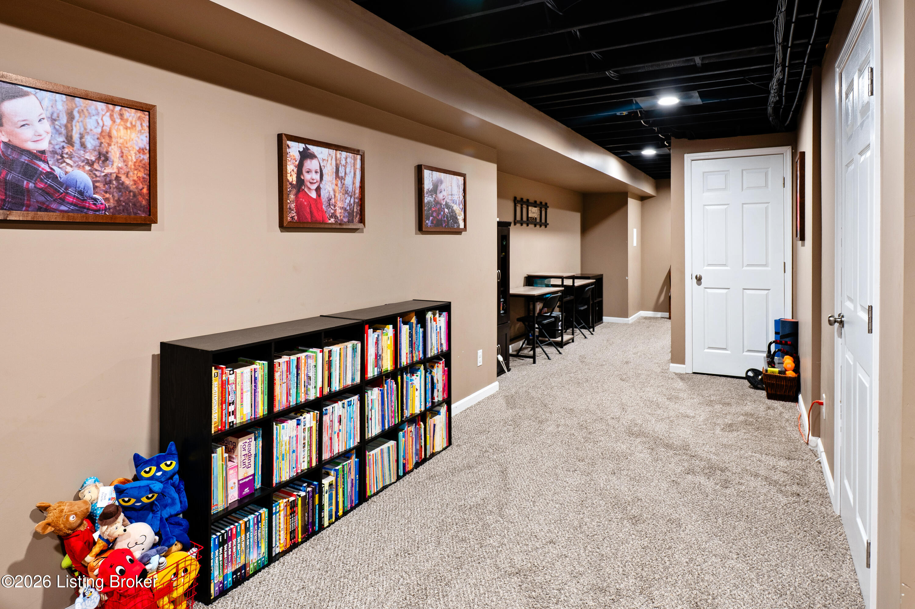 477 Erin Cir Property Photo 65