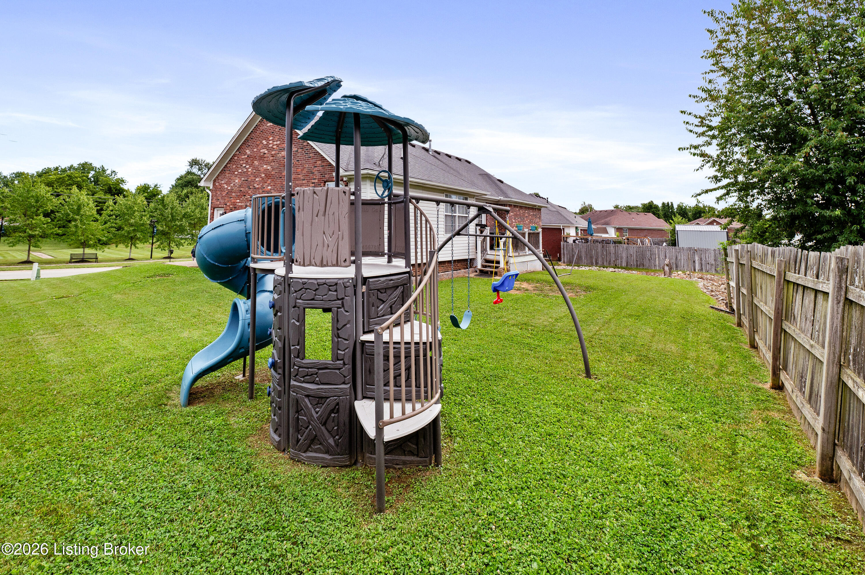 477 Erin Cir Property Photo 100