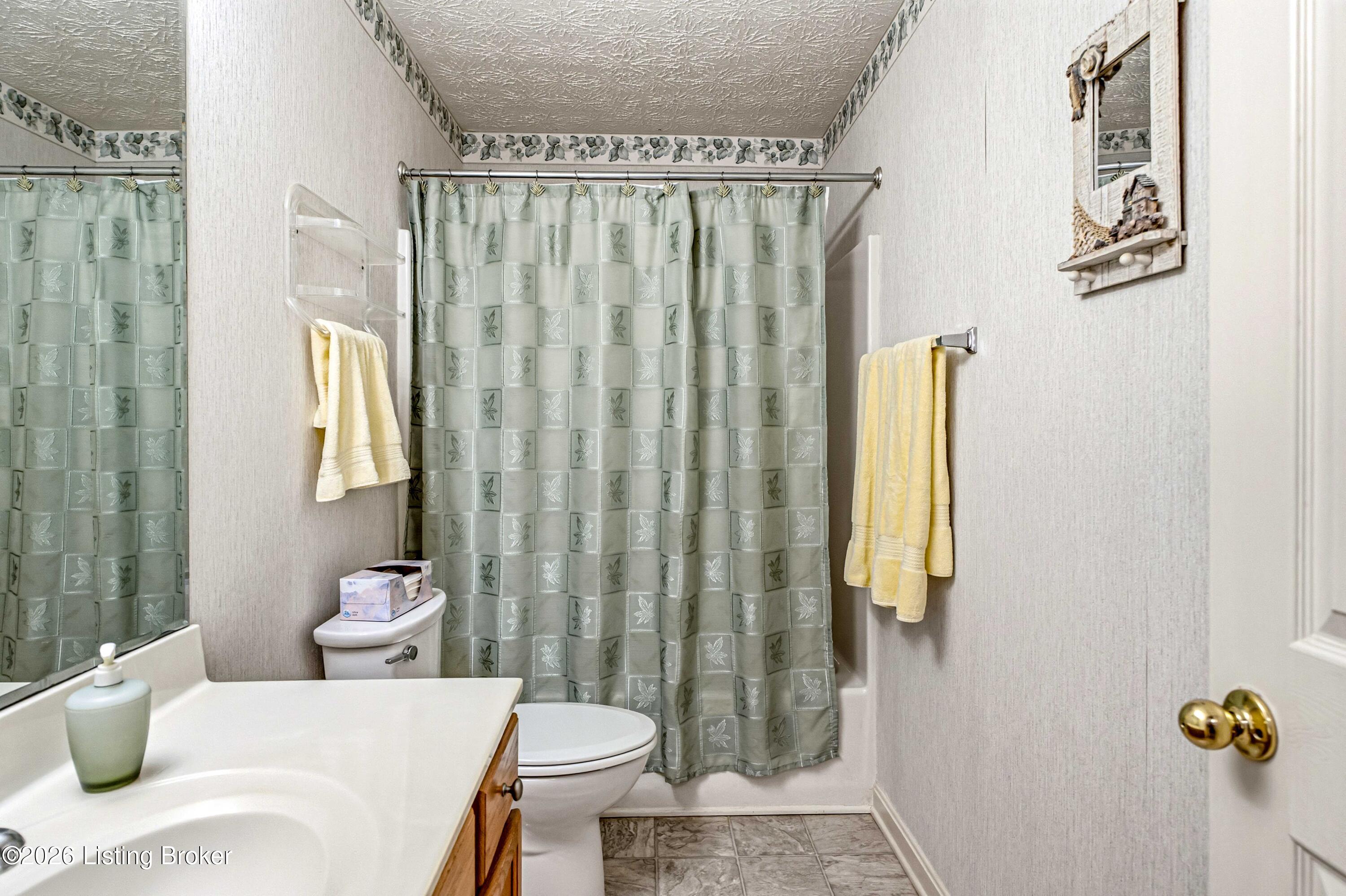 816 Garden Pointe Dr Property Photo 19