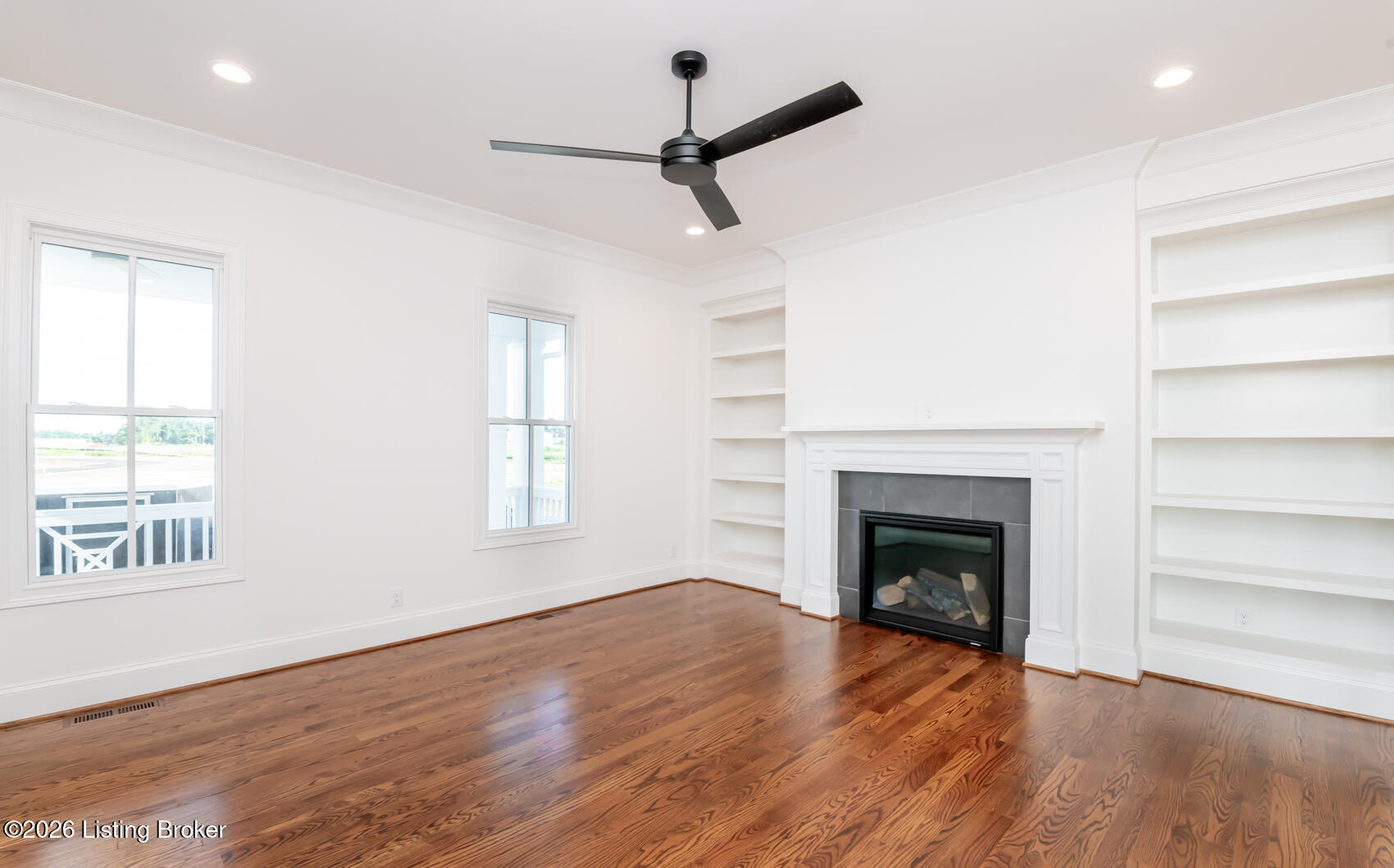 6119 Shooting Star Dr Property Photo 5