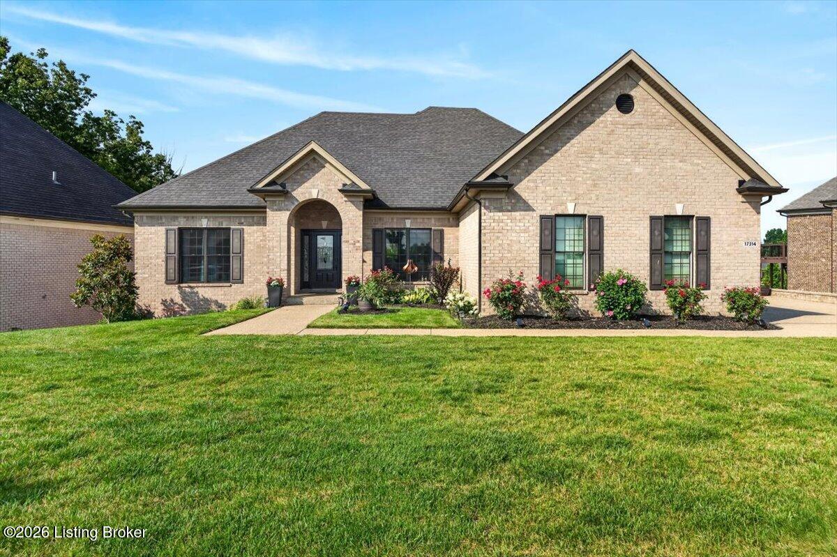 17314 Shakes Creek Dr Property Photo 2