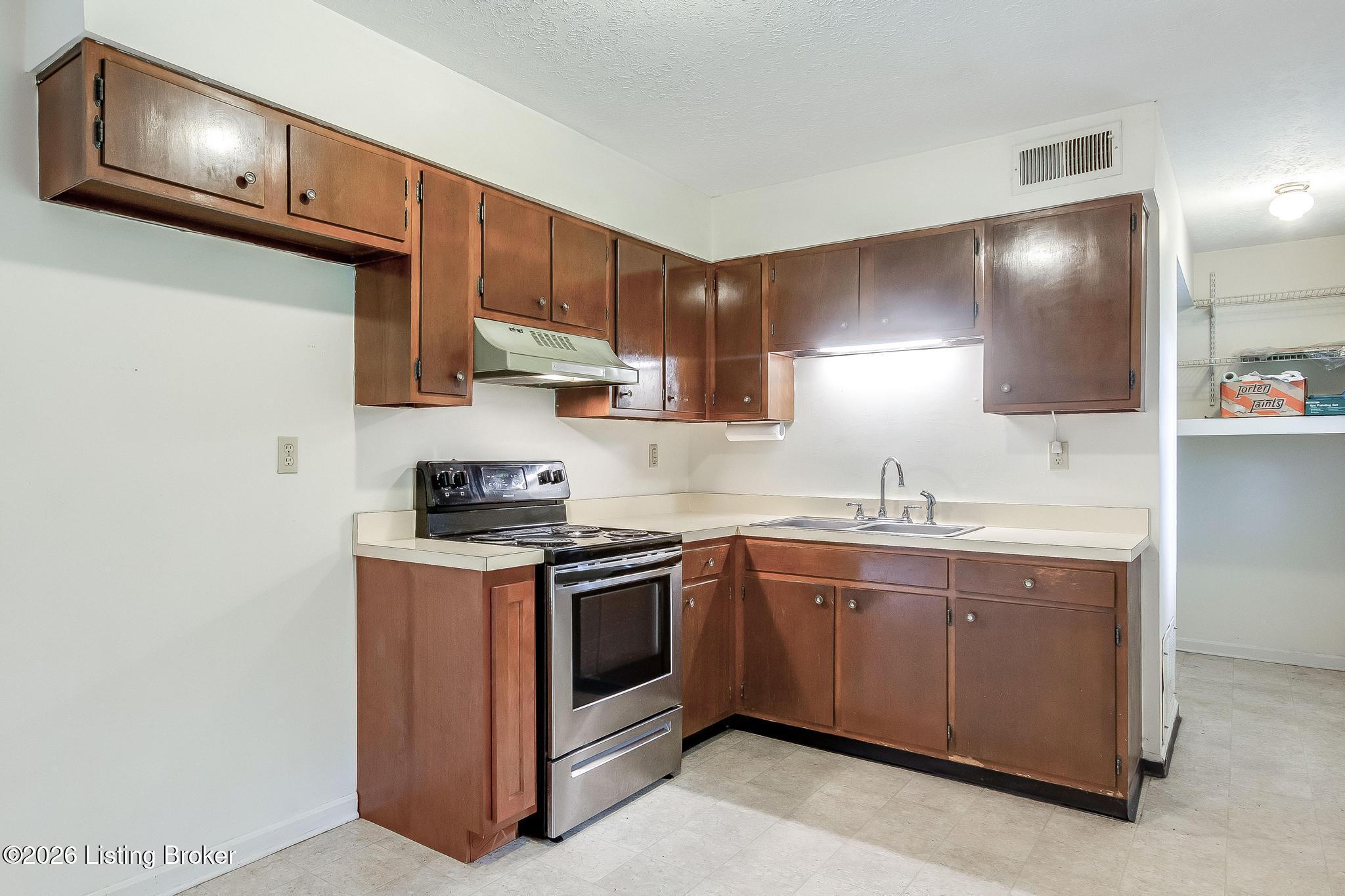 9316 Coolridge Dr Property Photo 8