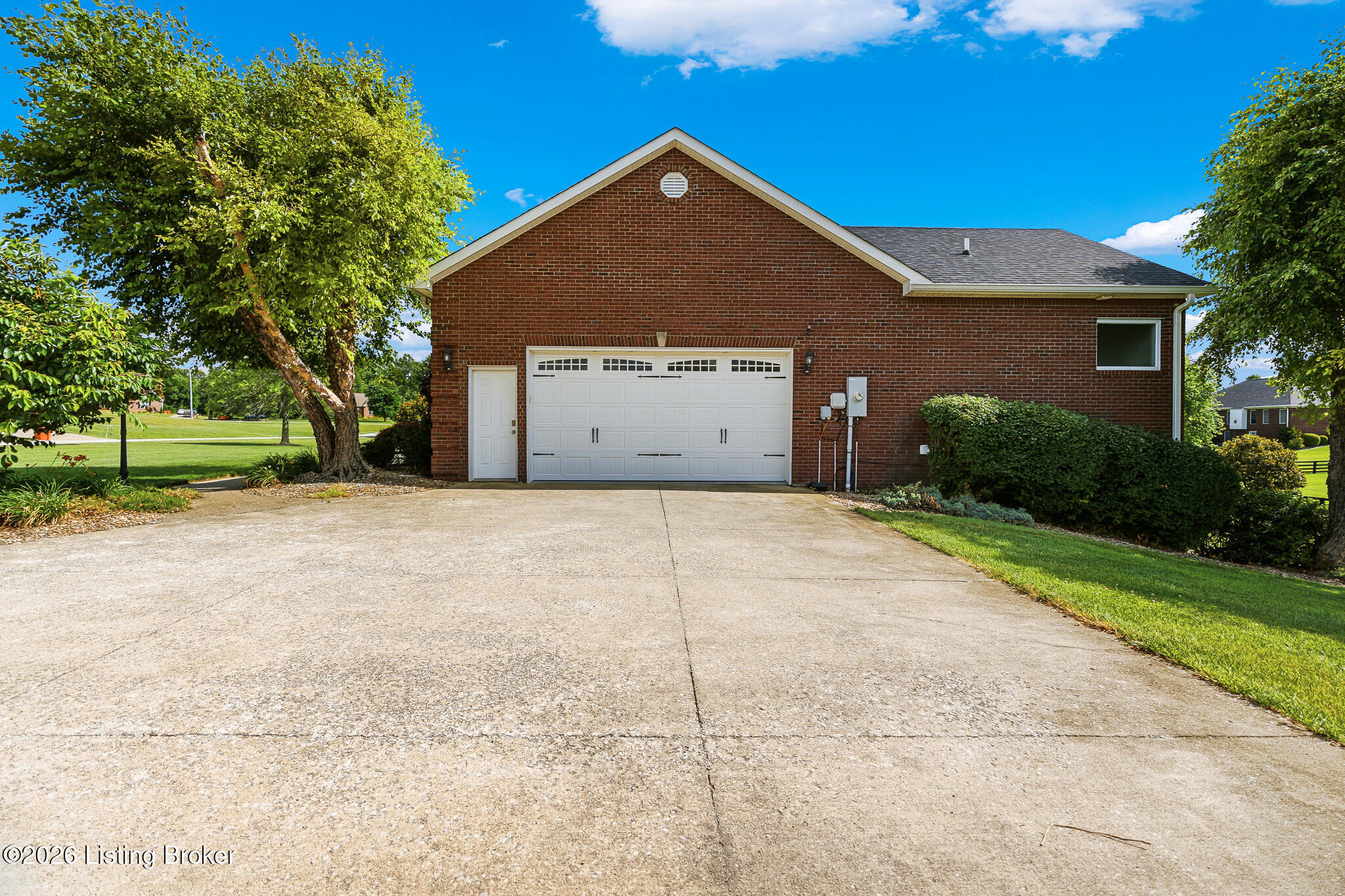 94 Bentley Blvd Property Photo 61