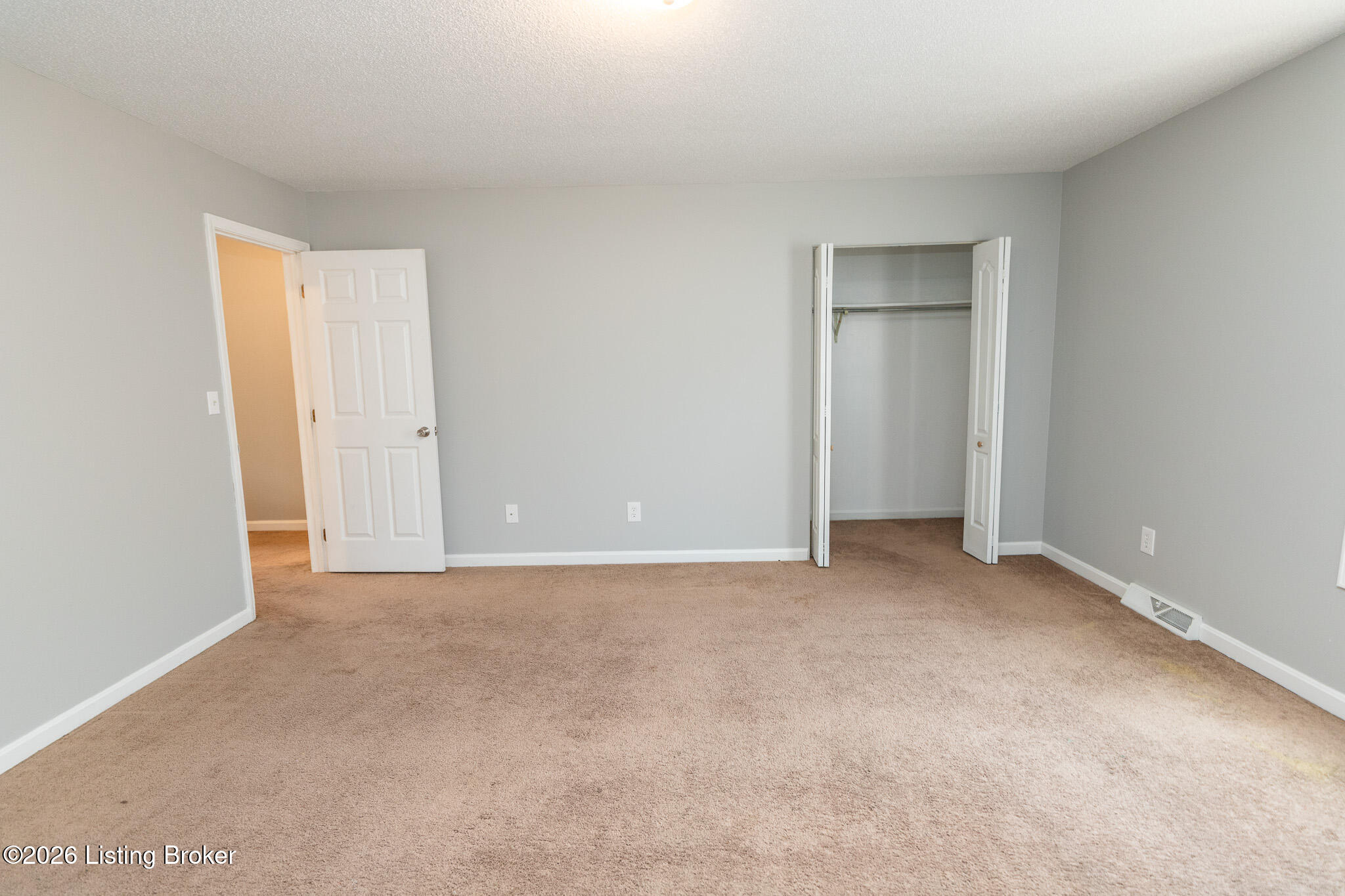 315 Berkley Ct Apt 1 Property Photo 25