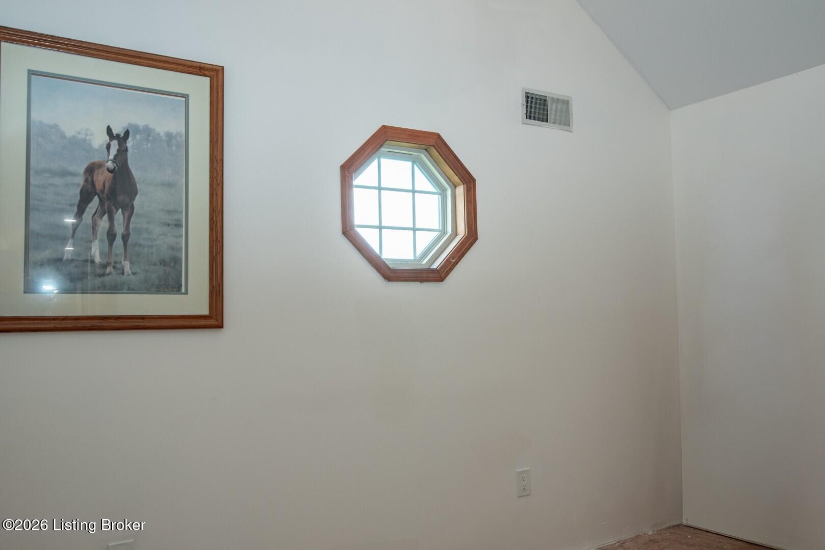 65 Arvin Ave Property Photo 18
