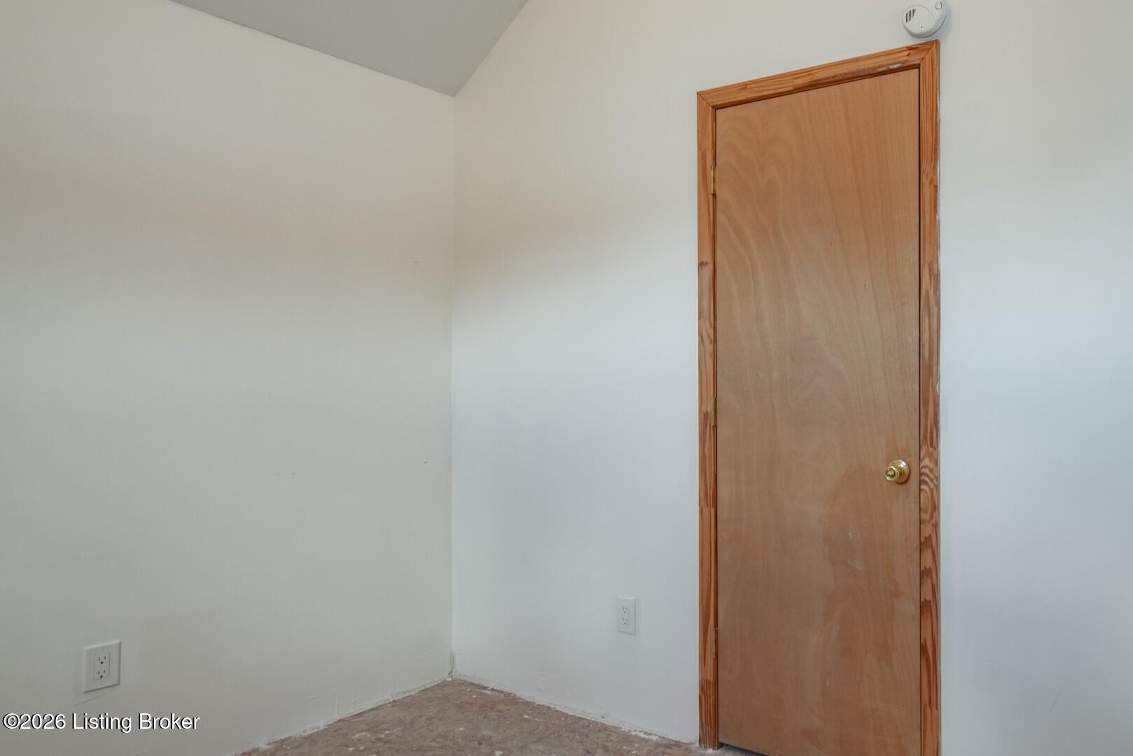 65 Arvin Ave Property Photo 19