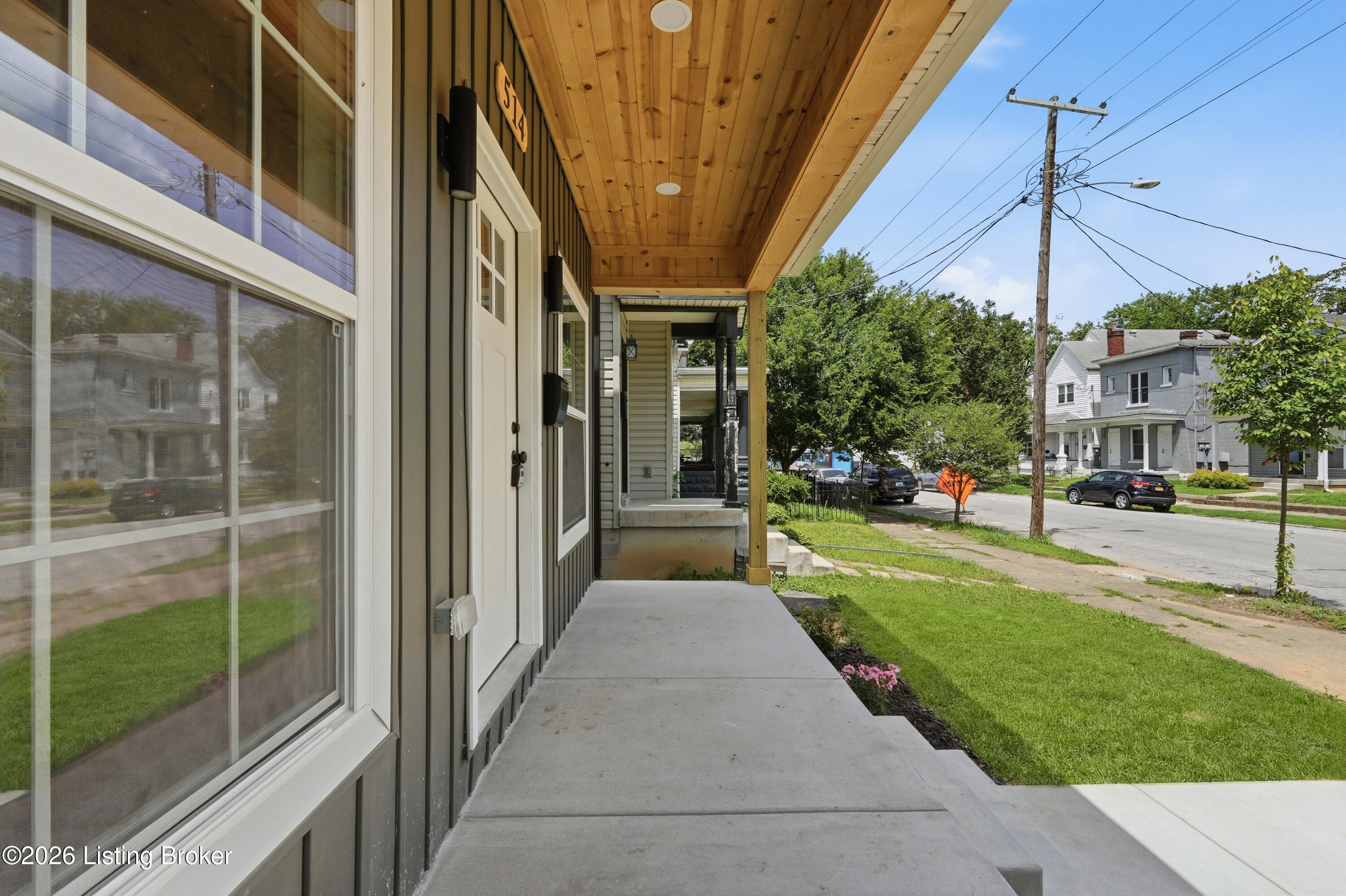 514 E Ormsby Ave Property Photo 35