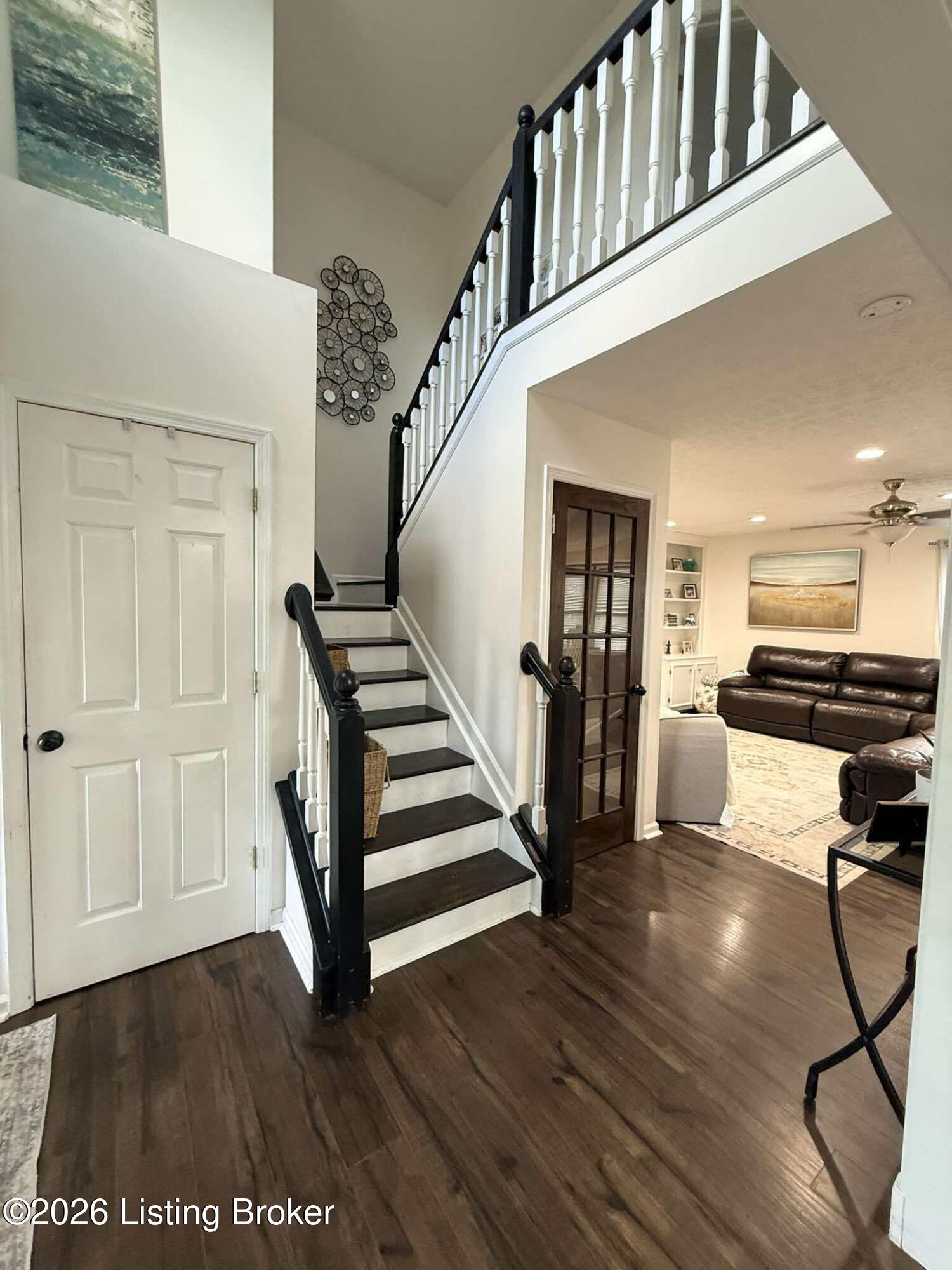 7115 Orchard Lake Blvd Property Photo 2