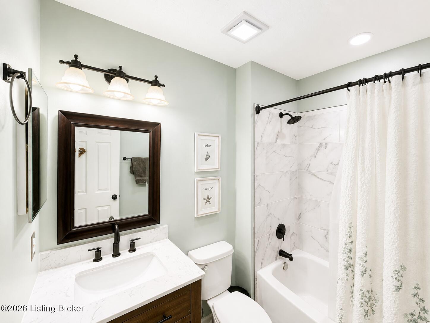 7115 Orchard Lake Blvd Property Photo 10