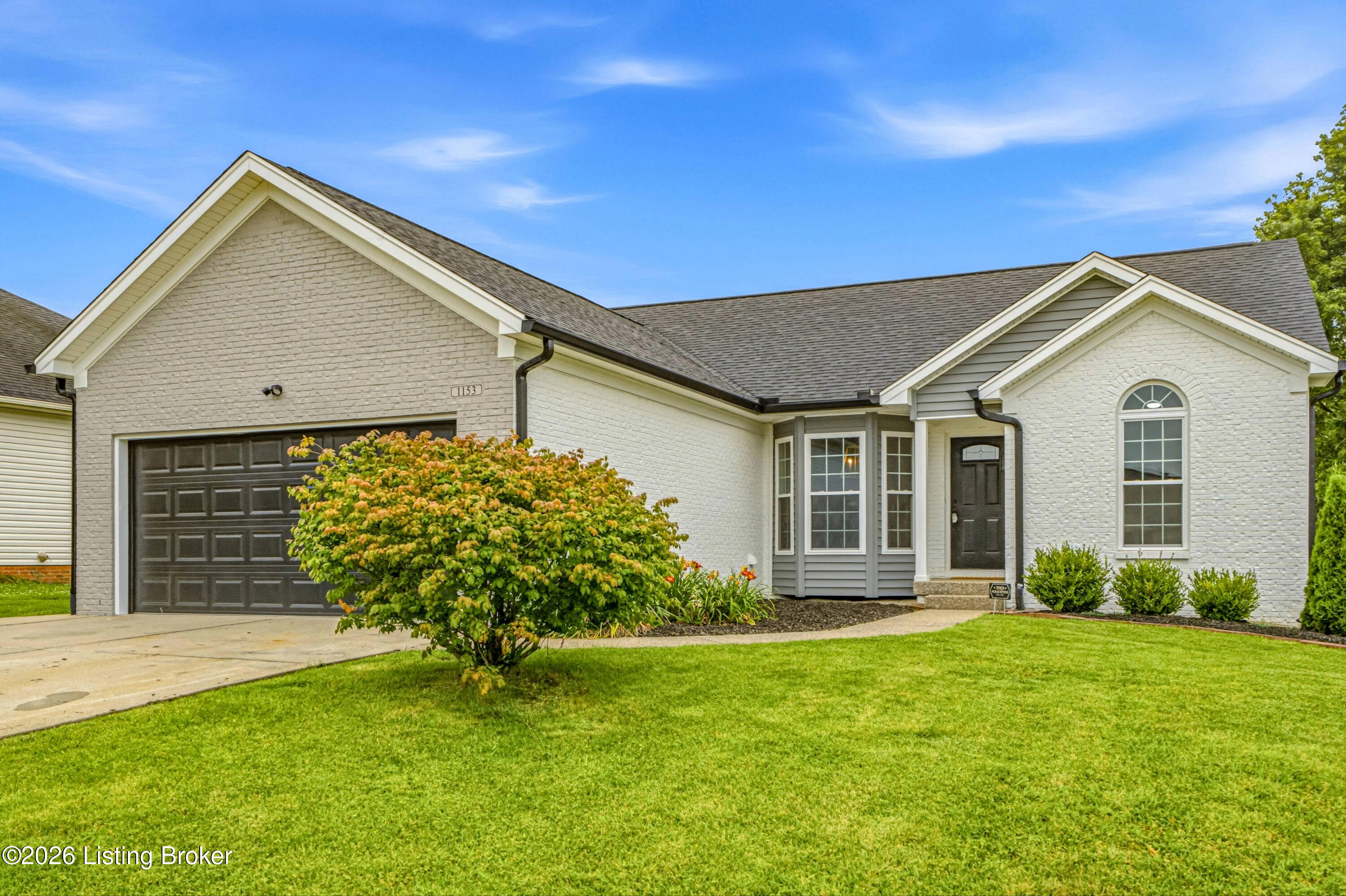 1153 Summit Dr