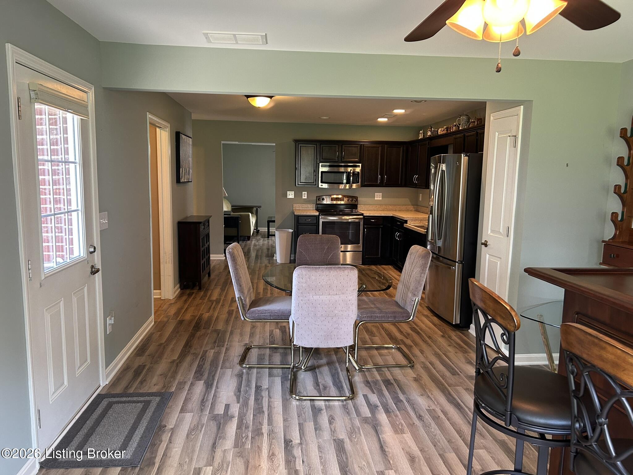 850 Garden Pointe Dr Property Photo 18