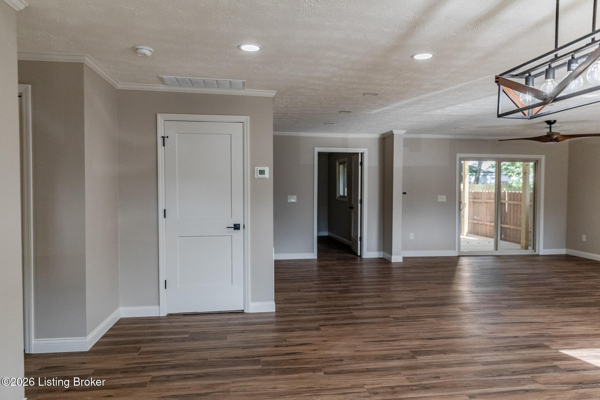 100 Locust St Property Photo 10
