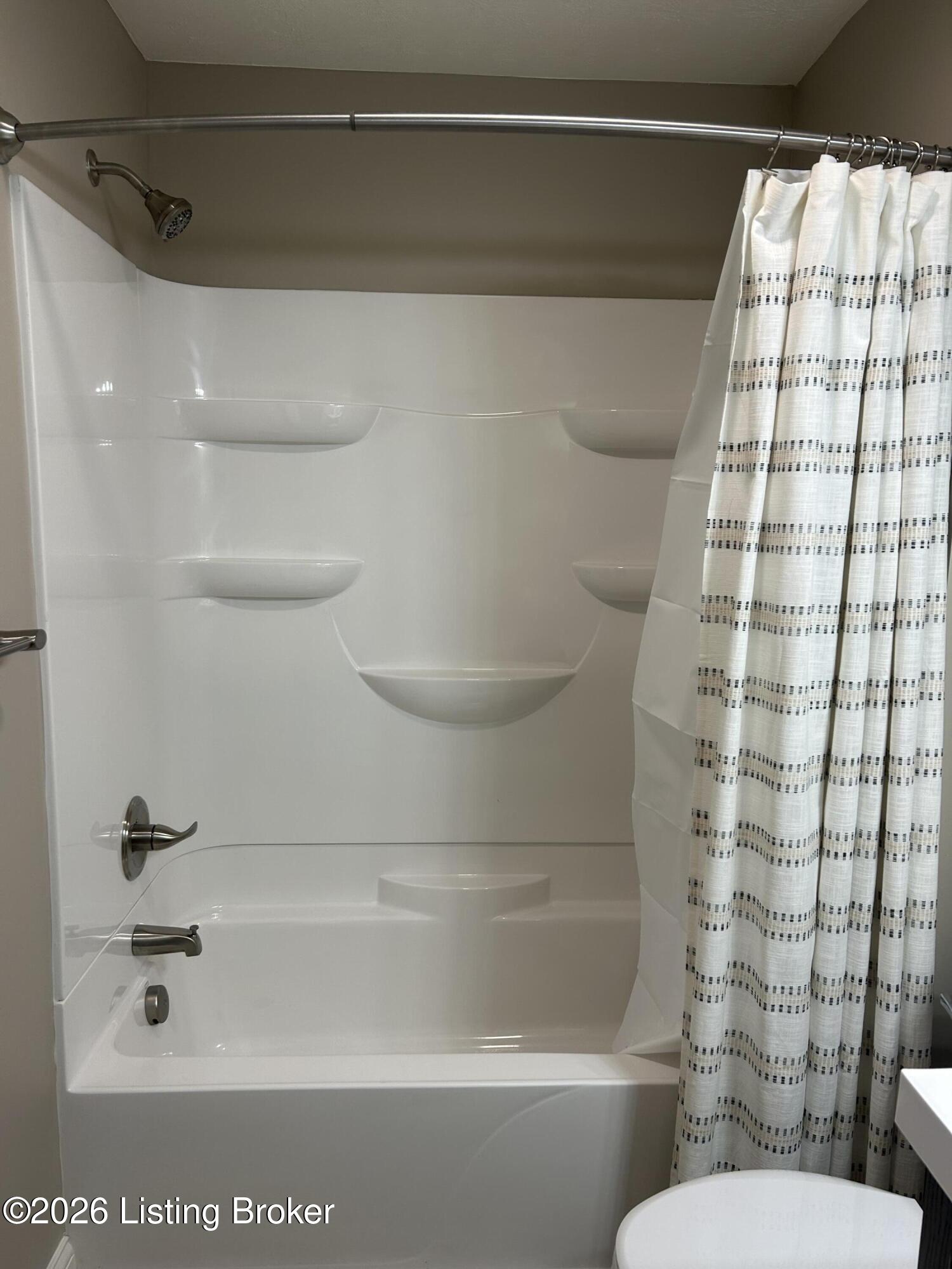 100 Locust St Property Photo 32