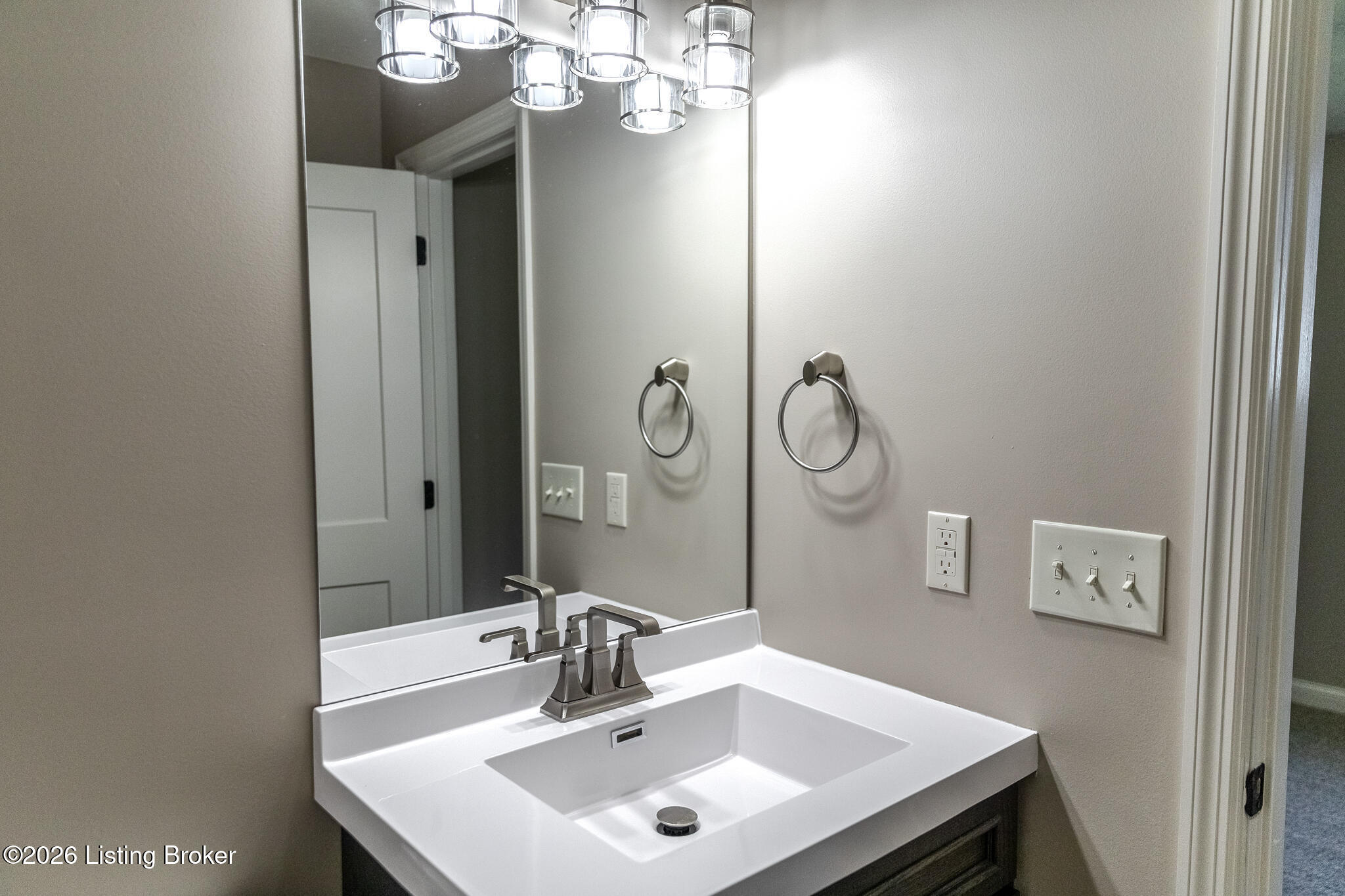 100 Locust St Property Photo 34